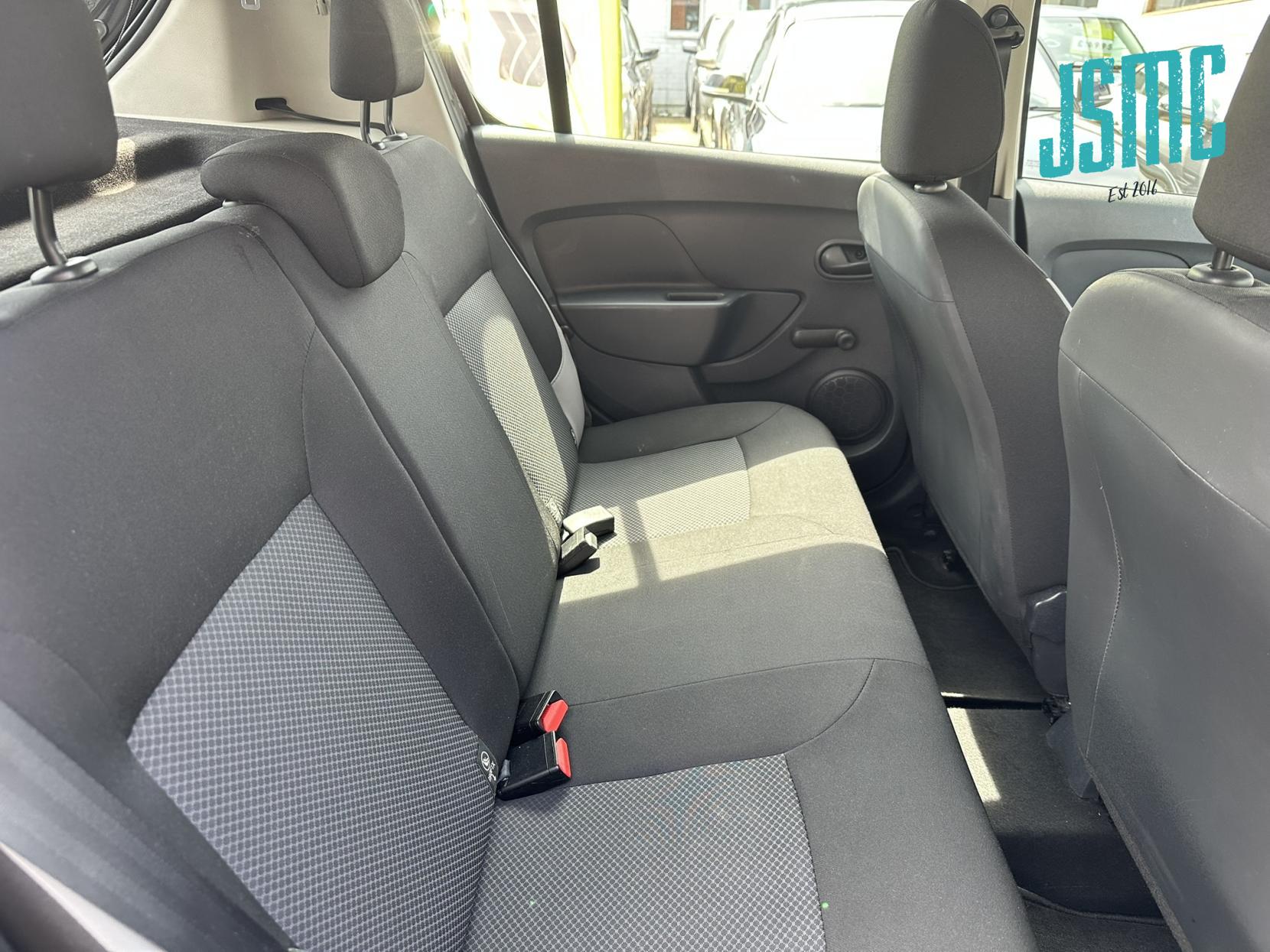 Dacia Sandero 0.9 TCe Ambiance Hatchback 5dr Petrol Manual Euro 6 (s/s) (90 ps)