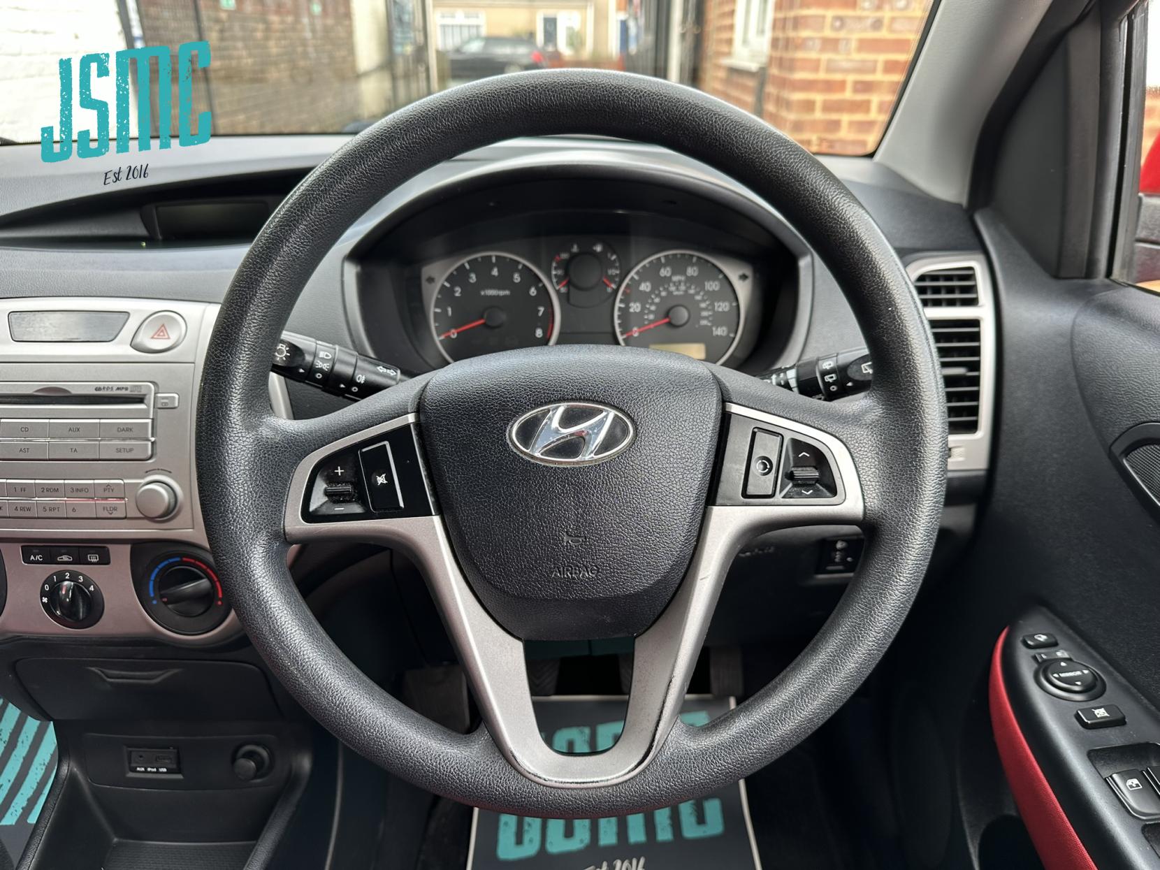 Hyundai i20 1.2 Comfort Hatchback 5dr Petrol Manual Euro 4 (77 bhp)