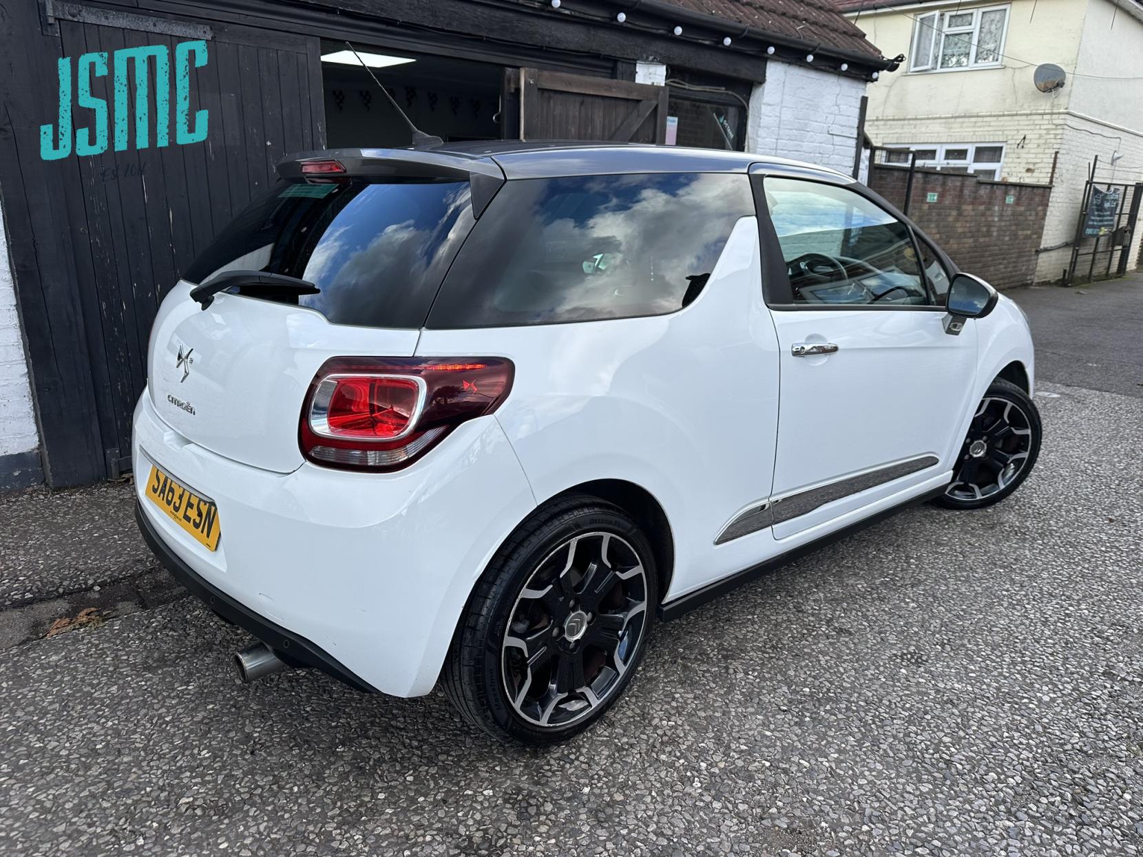 Citroen DS3 1.6 VTi DStyle Plus Hatchback 3dr Petrol Manual Euro 5 (120 ps)