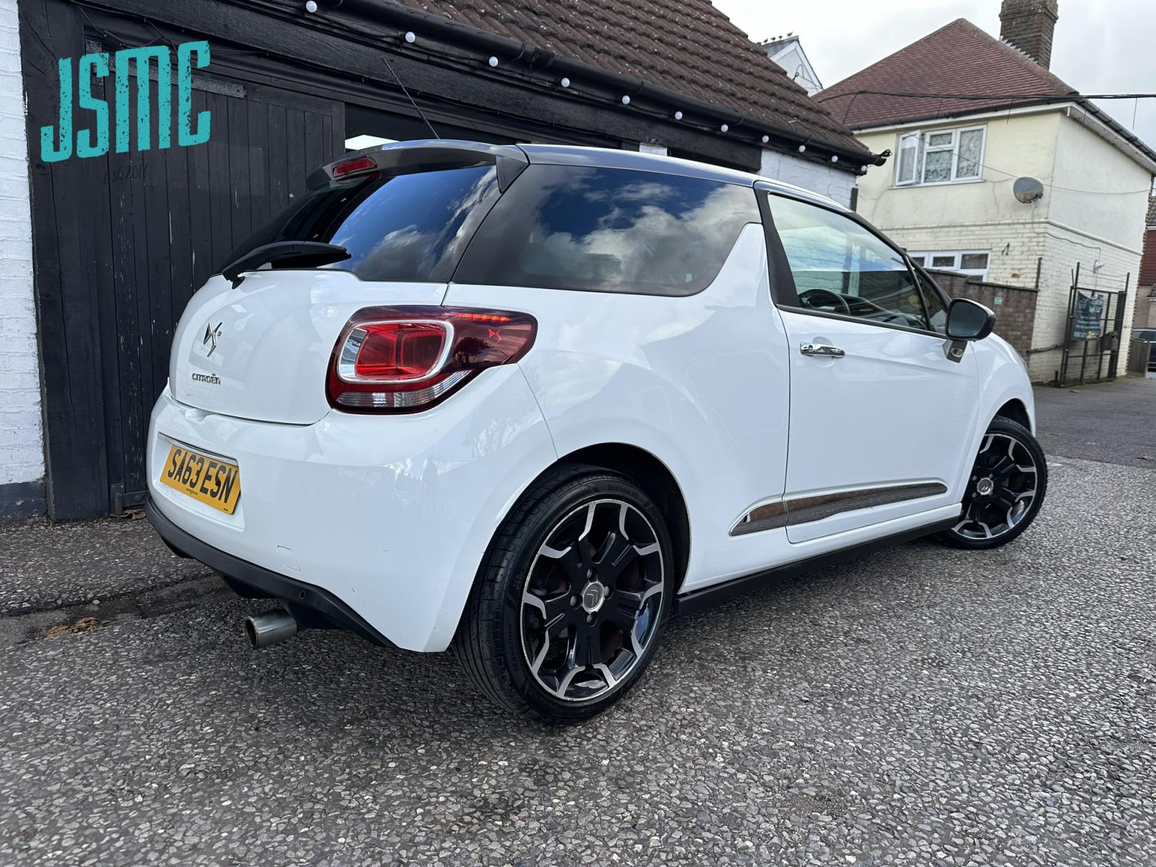 Citroen DS3 1.6 VTi DStyle Plus Hatchback 3dr Petrol Manual Euro 5 (120 ps)