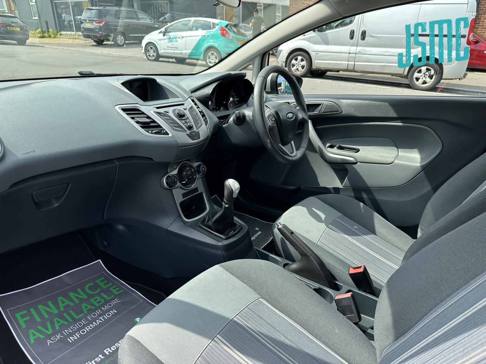 Ford Fiesta 1.25 Edge Hatchback 3dr Petrol Manual (127 g/km, 59 bhp)