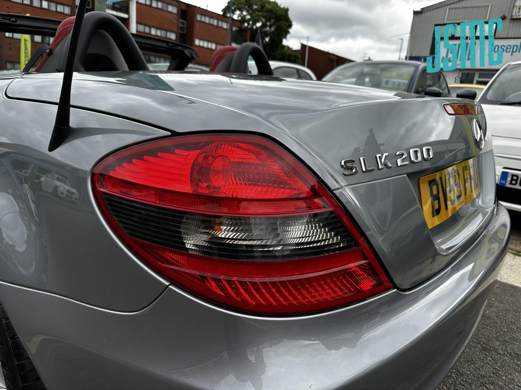 Mercedes-Benz SLK 1.8 SLK200K Convertible 2dr Petrol Tiptronic Euro 4 (184 ps)