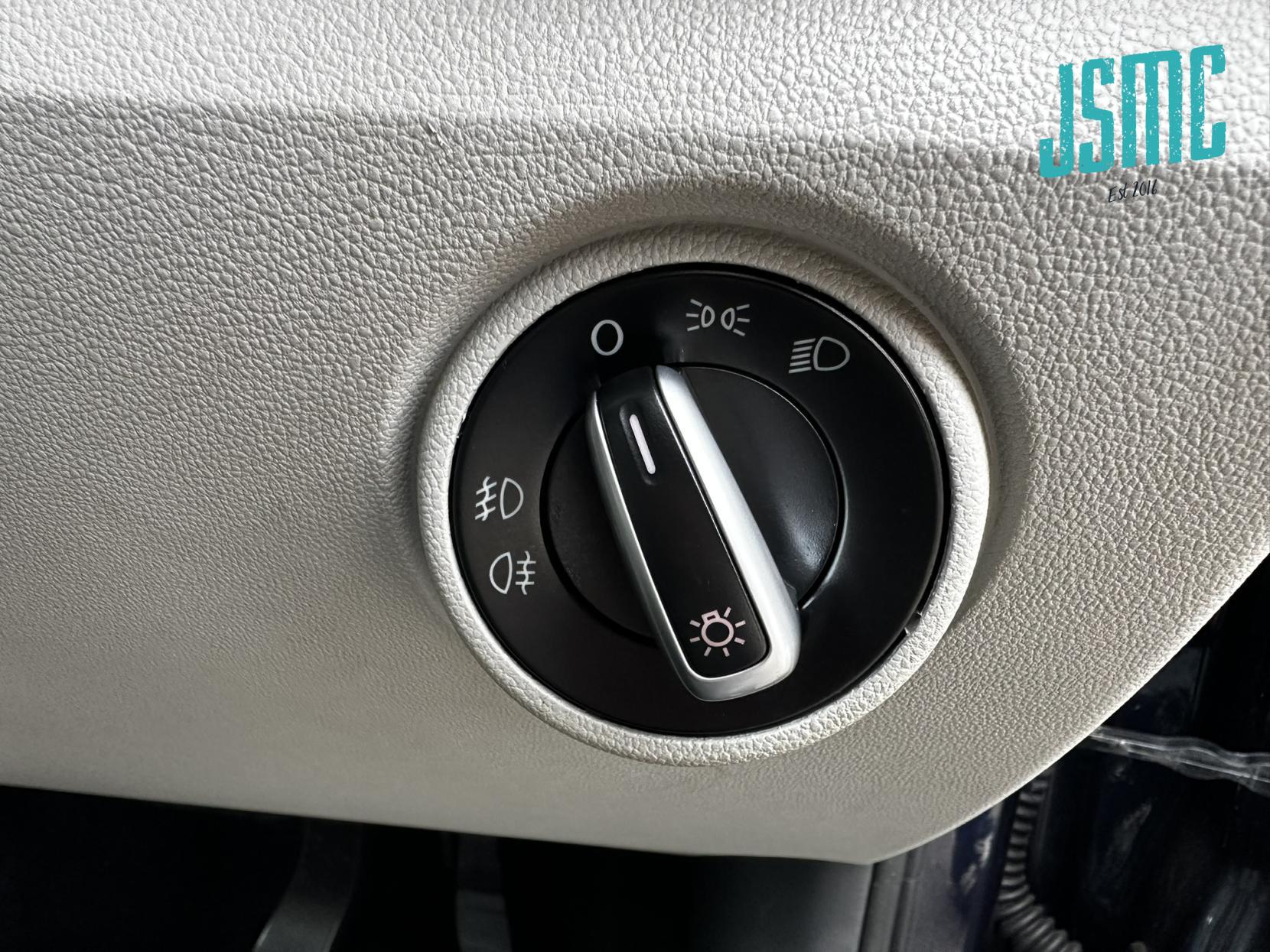 SEAT Mii 1.0 12v SE Hatchback 5dr Petrol Auto Euro 5 (75 ps)