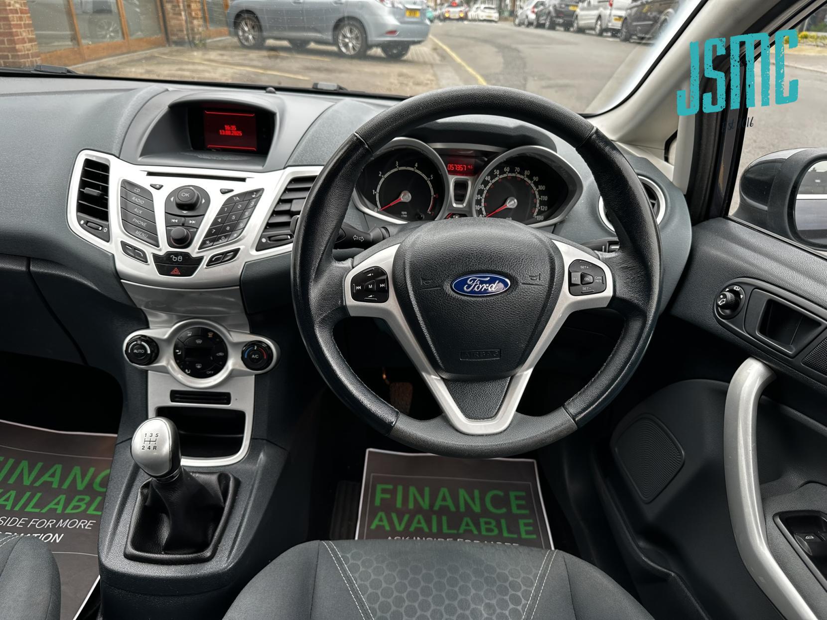 Ford Fiesta 1.4 Titanium Hatchback 5dr Petrol Manual (133 g/km, 94 bhp)