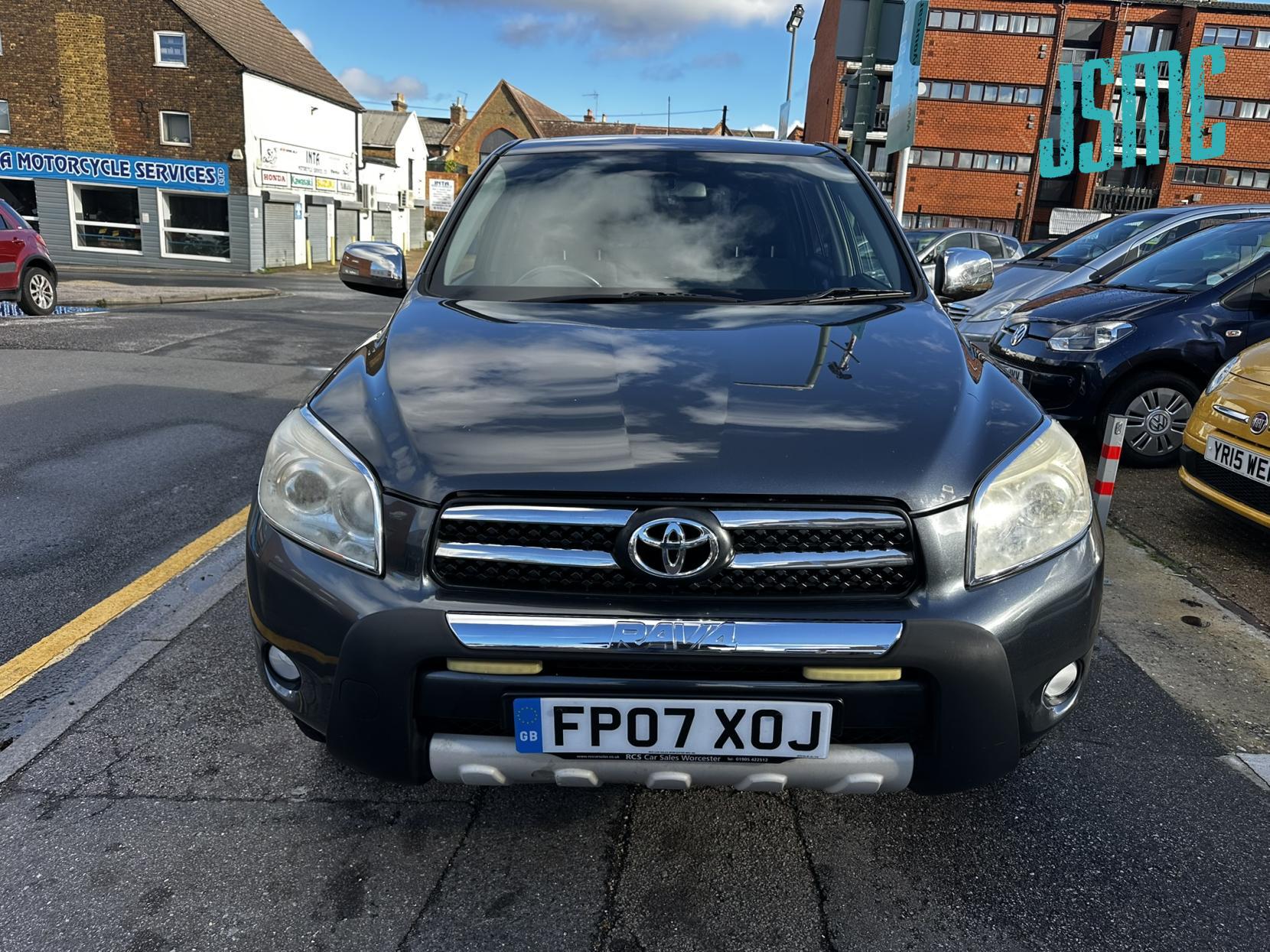 Toyota RAV4 2.0 XT-R SUV 5dr Petrol Automatic 4WD (212 g/km, 150 bhp)