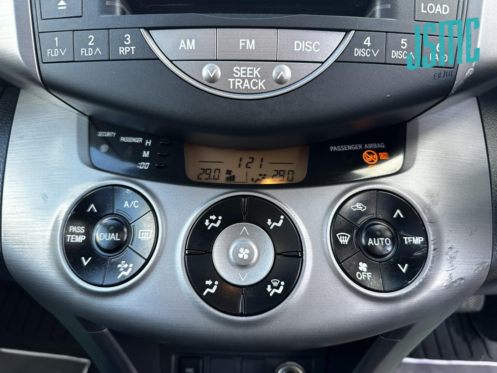 Toyota RAV4 2.0 XT-R SUV 5dr Petrol Automatic 4WD (212 g/km, 150 bhp)