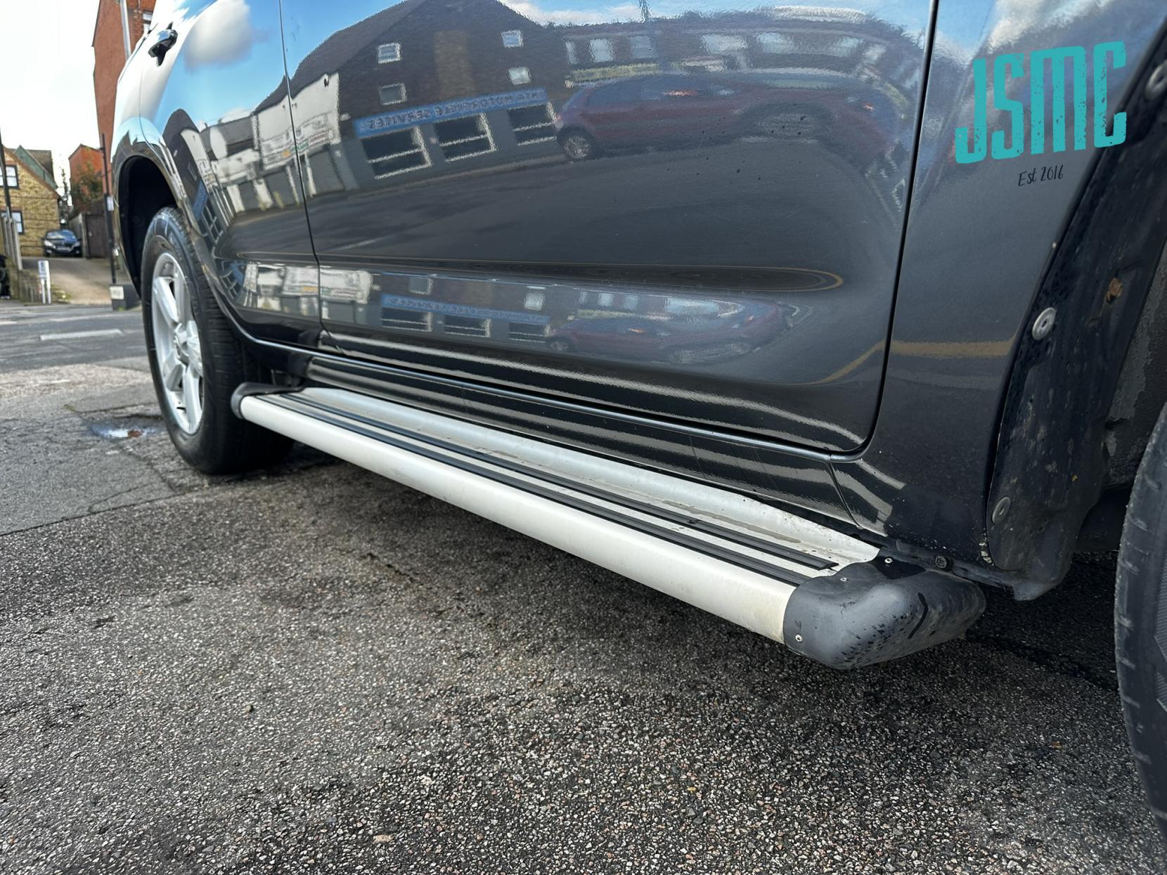 Toyota RAV4 2.0 XT-R SUV 5dr Petrol Automatic 4WD (212 g/km, 150 bhp)