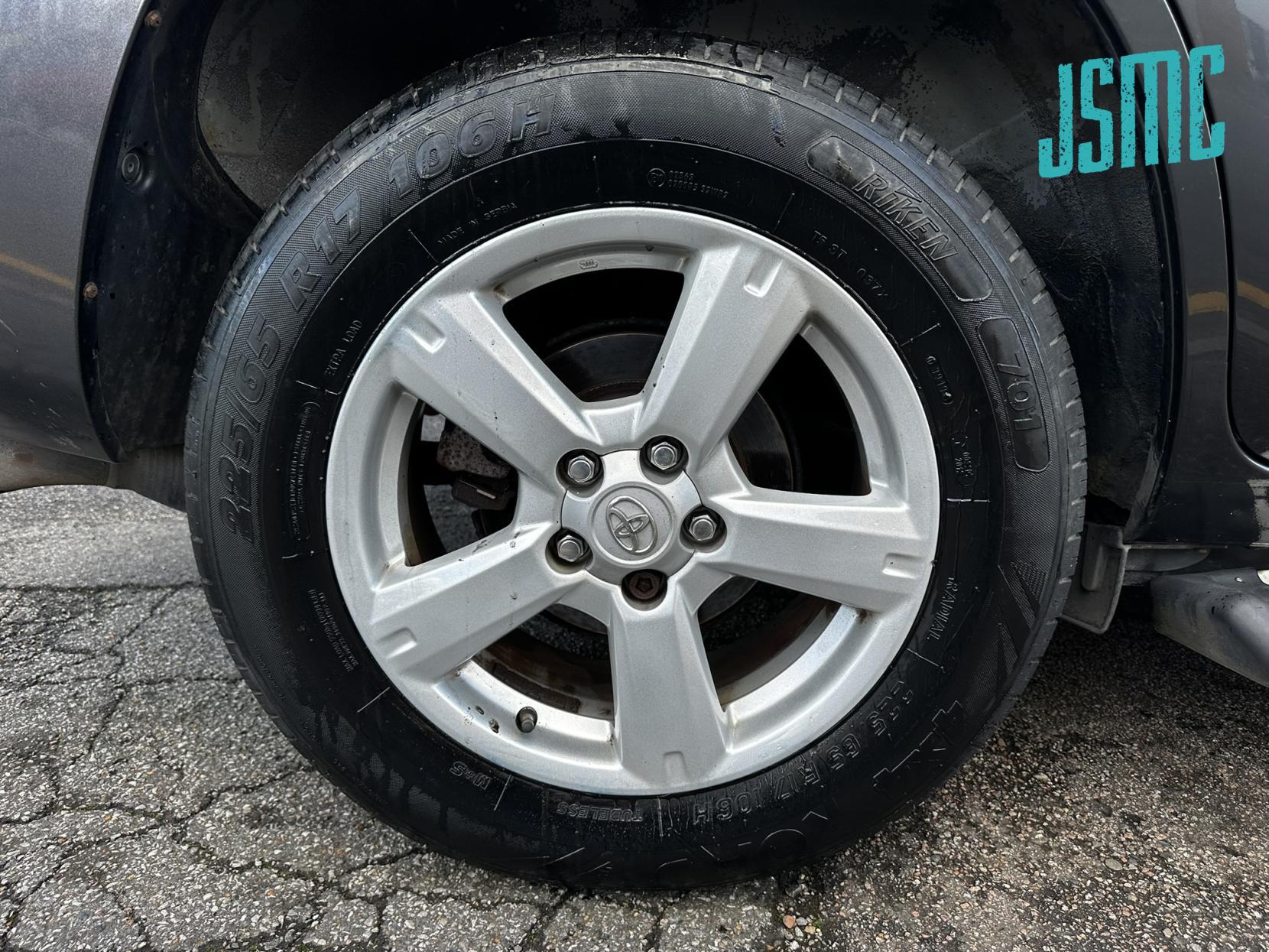 Toyota RAV4 2.0 XT-R SUV 5dr Petrol Automatic 4WD (212 g/km, 150 bhp)