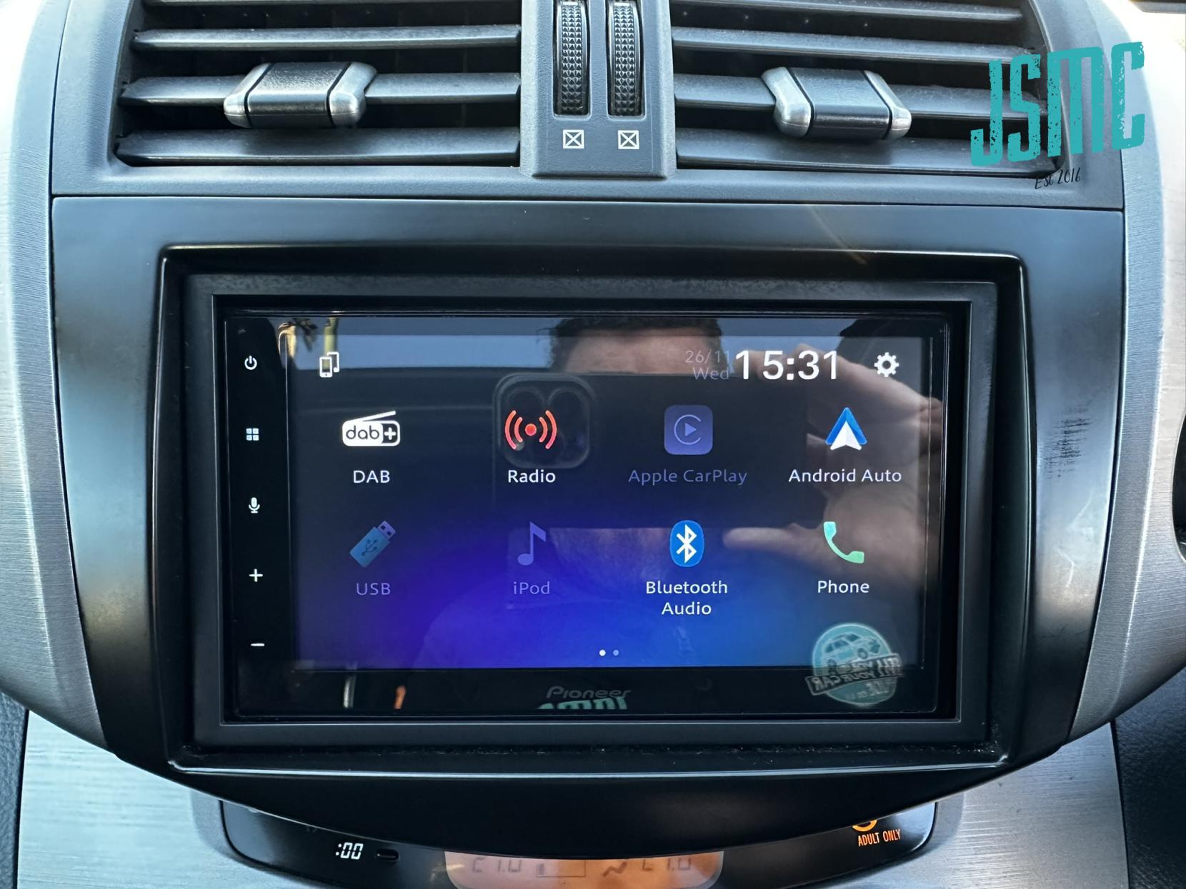 Toyota RAV4 2.0 XT-R SUV 5dr Petrol Automatic 4WD (212 g/km, 150 bhp)