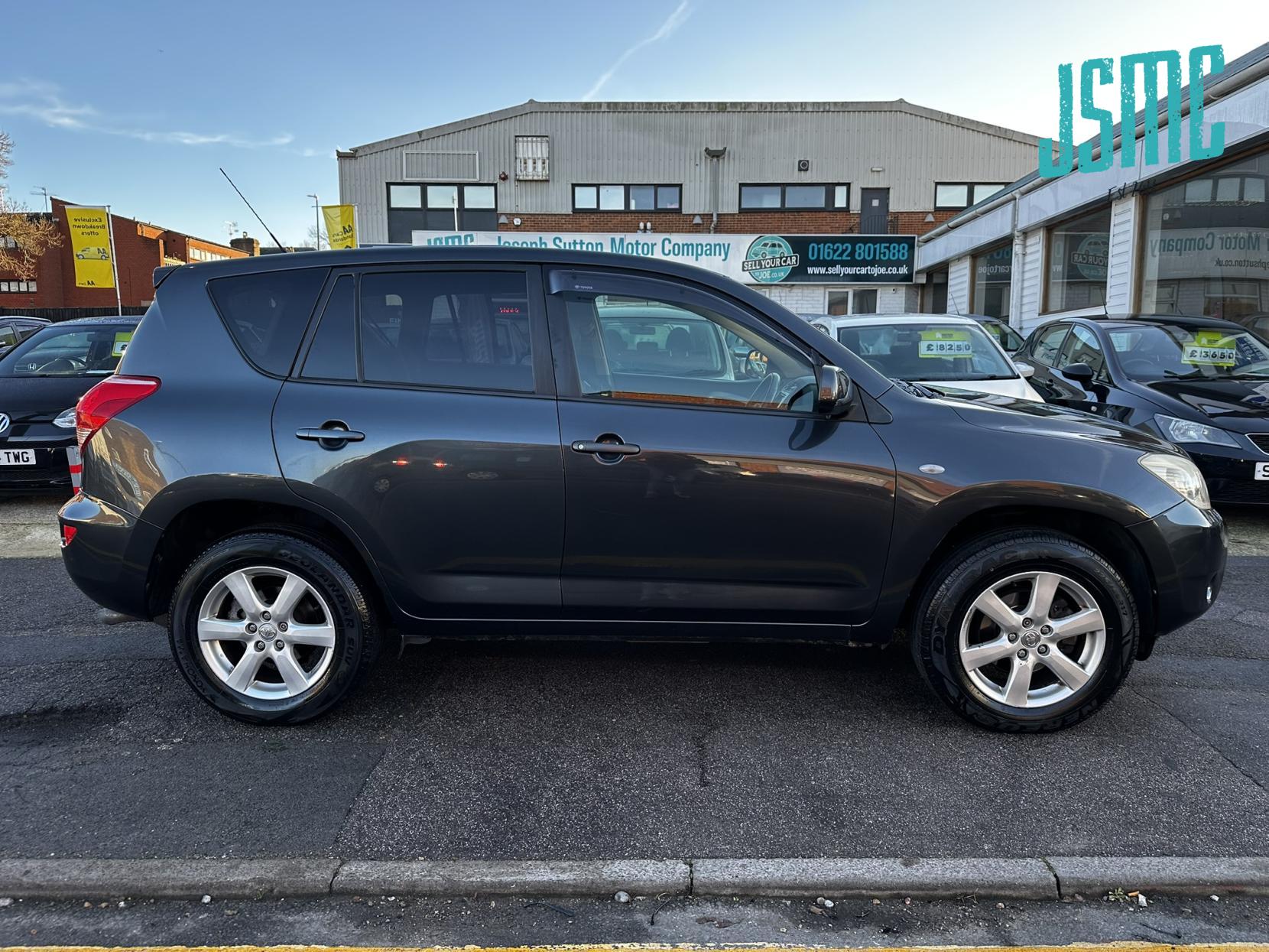Toyota RAV4 2.0 XT-R SUV 5dr Petrol Automatic 4WD (212 g/km, 150 bhp)