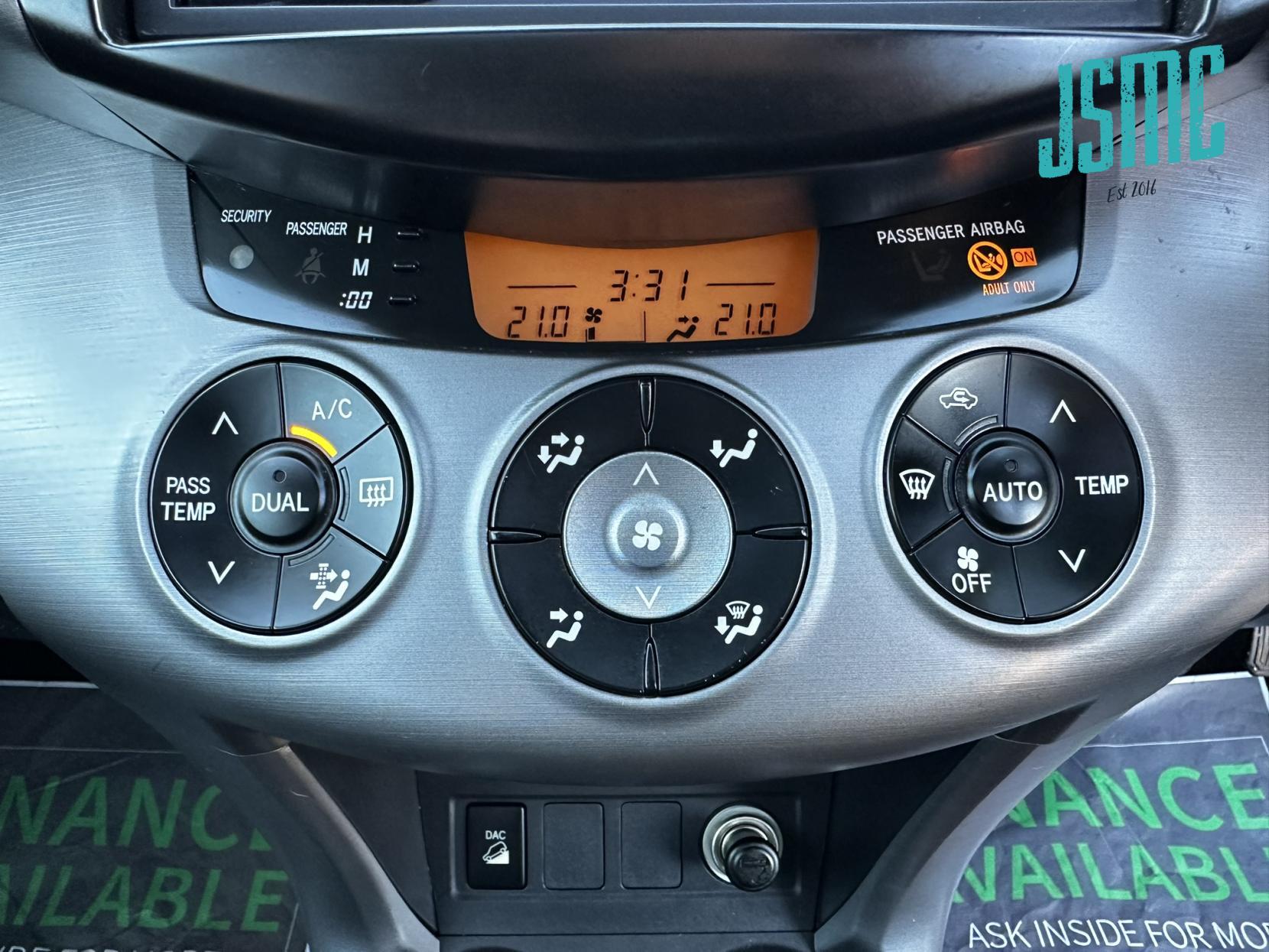 Toyota RAV4 2.0 XT-R SUV 5dr Petrol Automatic 4WD (212 g/km, 150 bhp)