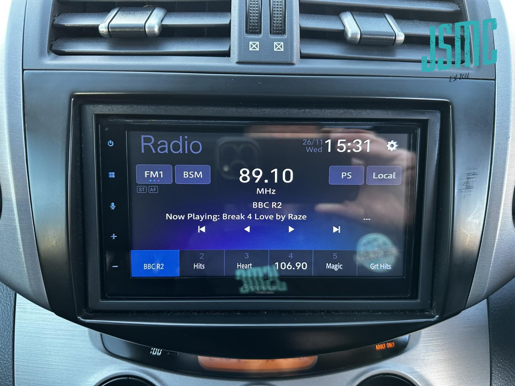 Toyota RAV4 2.0 XT-R SUV 5dr Petrol Automatic 4WD (212 g/km, 150 bhp)