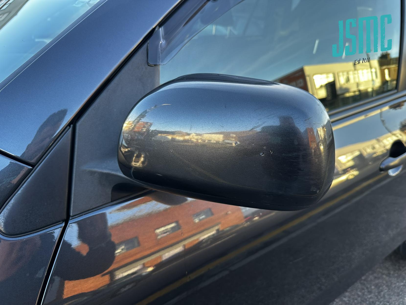 Toyota RAV4 2.0 XT-R SUV 5dr Petrol Automatic 4WD (212 g/km, 150 bhp)