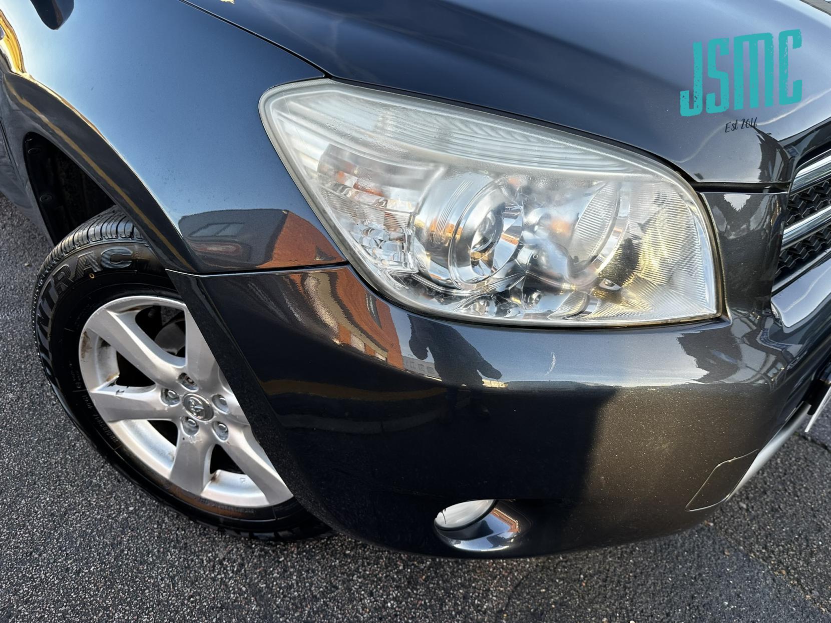 Toyota RAV4 2.0 XT-R SUV 5dr Petrol Automatic 4WD (212 g/km, 150 bhp)