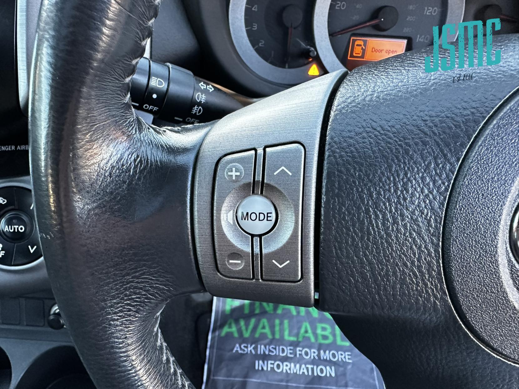 Toyota RAV4 2.0 XT-R SUV 5dr Petrol Automatic 4WD (212 g/km, 150 bhp)