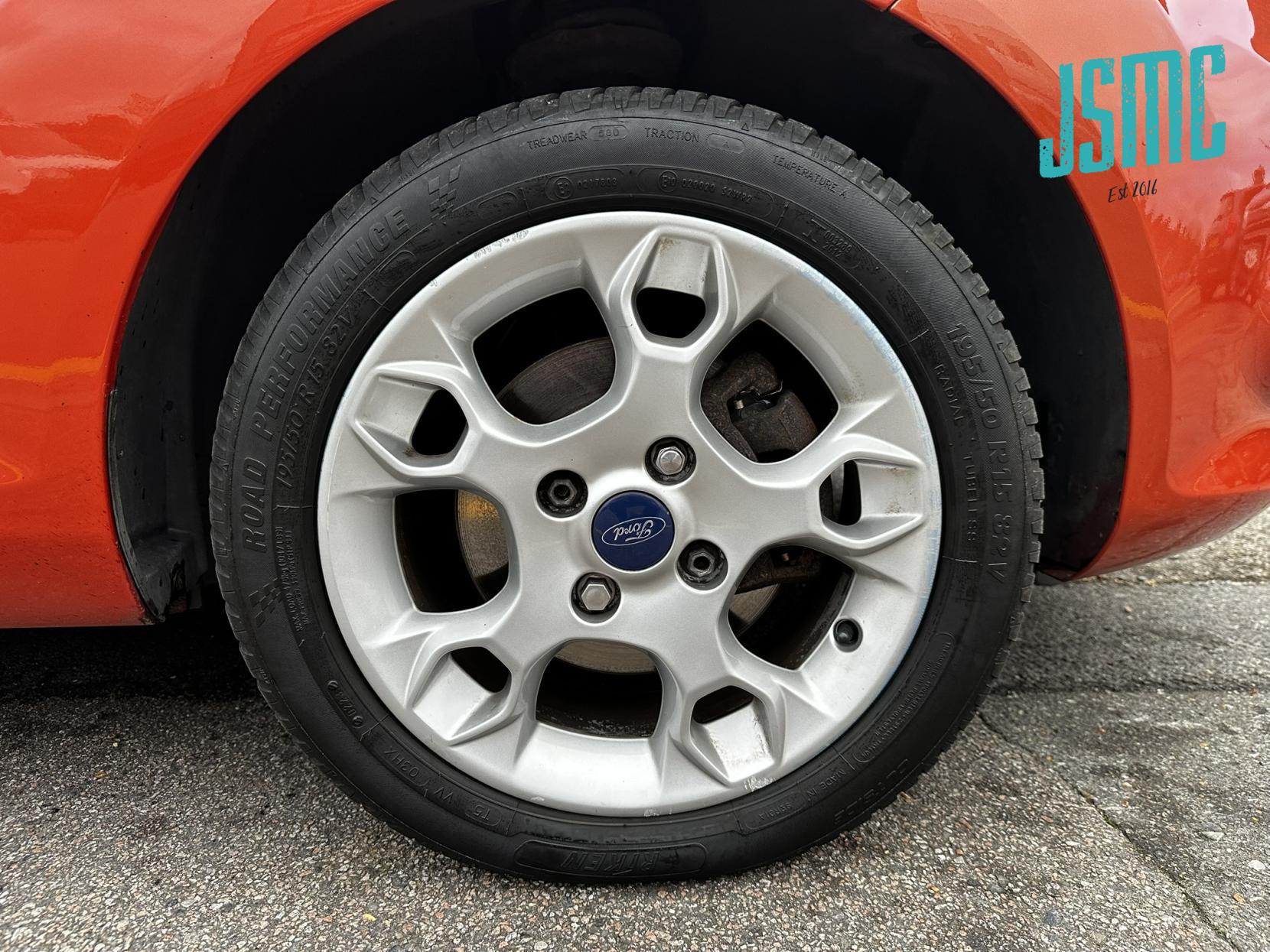 Ford Fiesta 1.4 Zetec Hatchback 5dr Petrol Manual (133 g/km, 94 bhp)