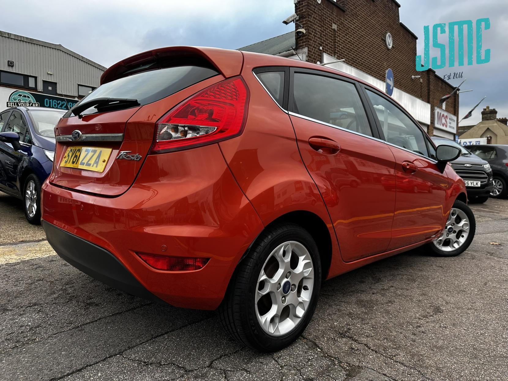 Ford Fiesta 1.4 Zetec Hatchback 5dr Petrol Manual (133 g/km, 94 bhp)