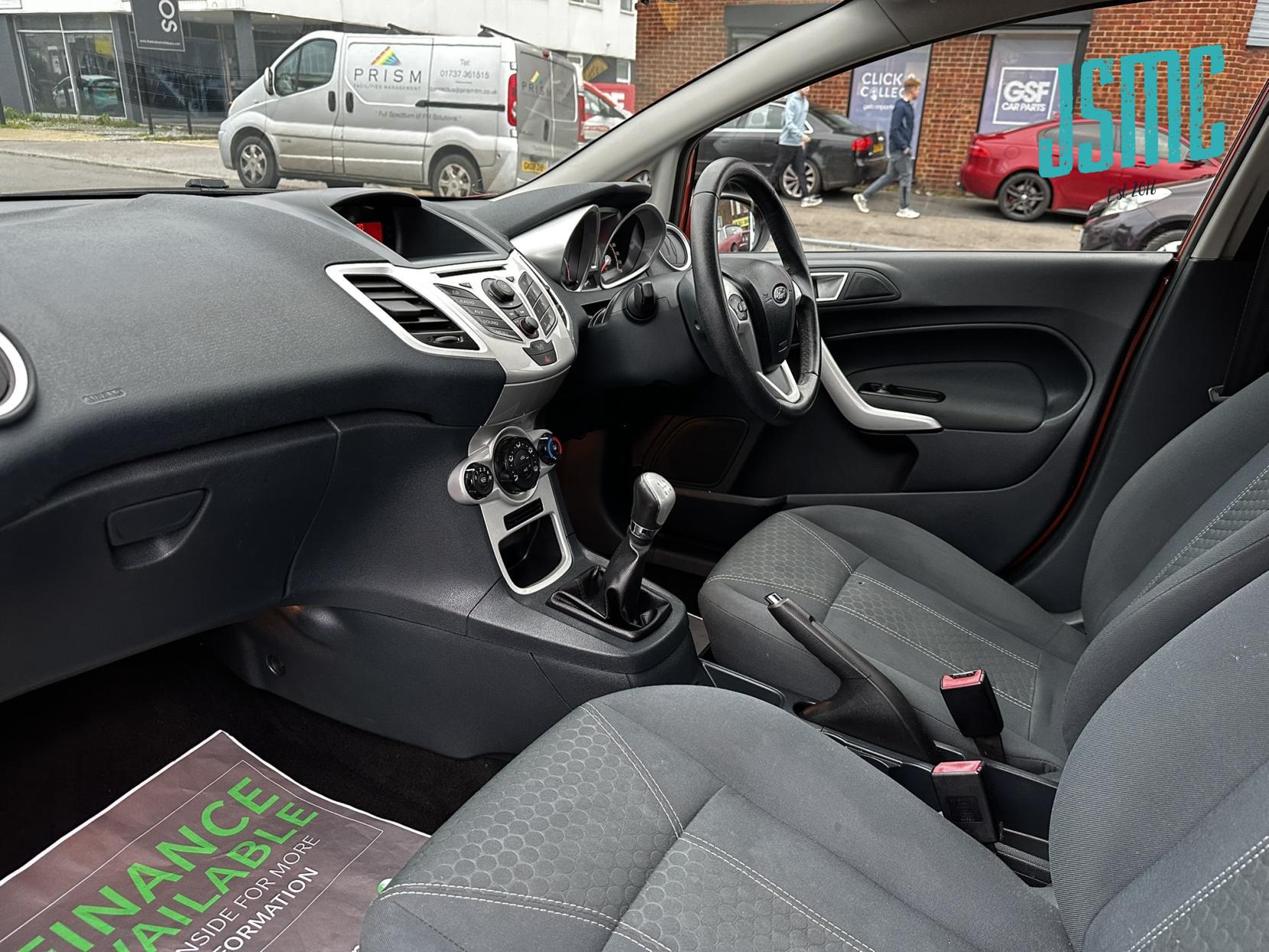 Ford Fiesta 1.4 Zetec Hatchback 5dr Petrol Manual (133 g/km, 94 bhp)