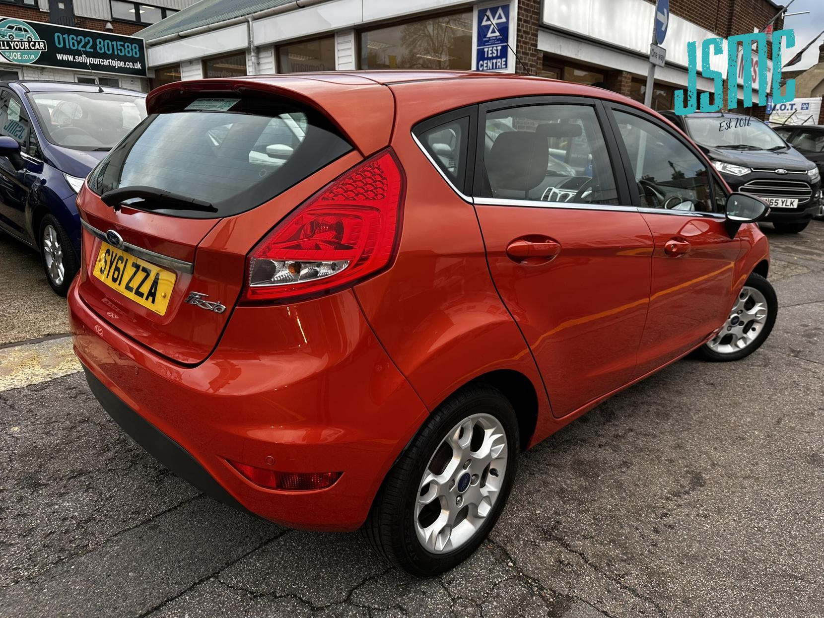 Ford Fiesta 1.4 Zetec Hatchback 5dr Petrol Manual (133 g/km, 94 bhp)
