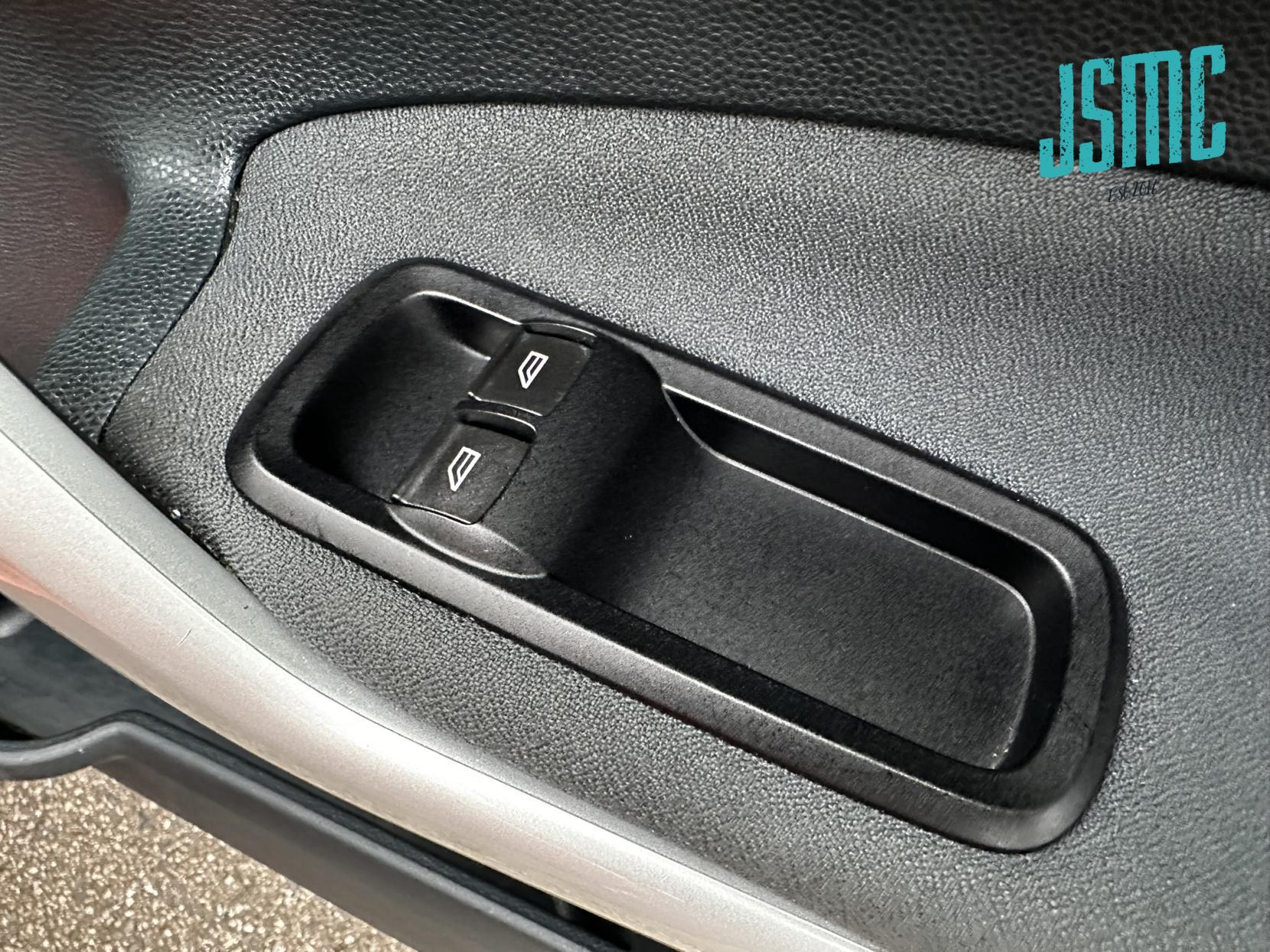 Ford Fiesta 1.4 Zetec Hatchback 5dr Petrol Manual (133 g/km, 94 bhp)