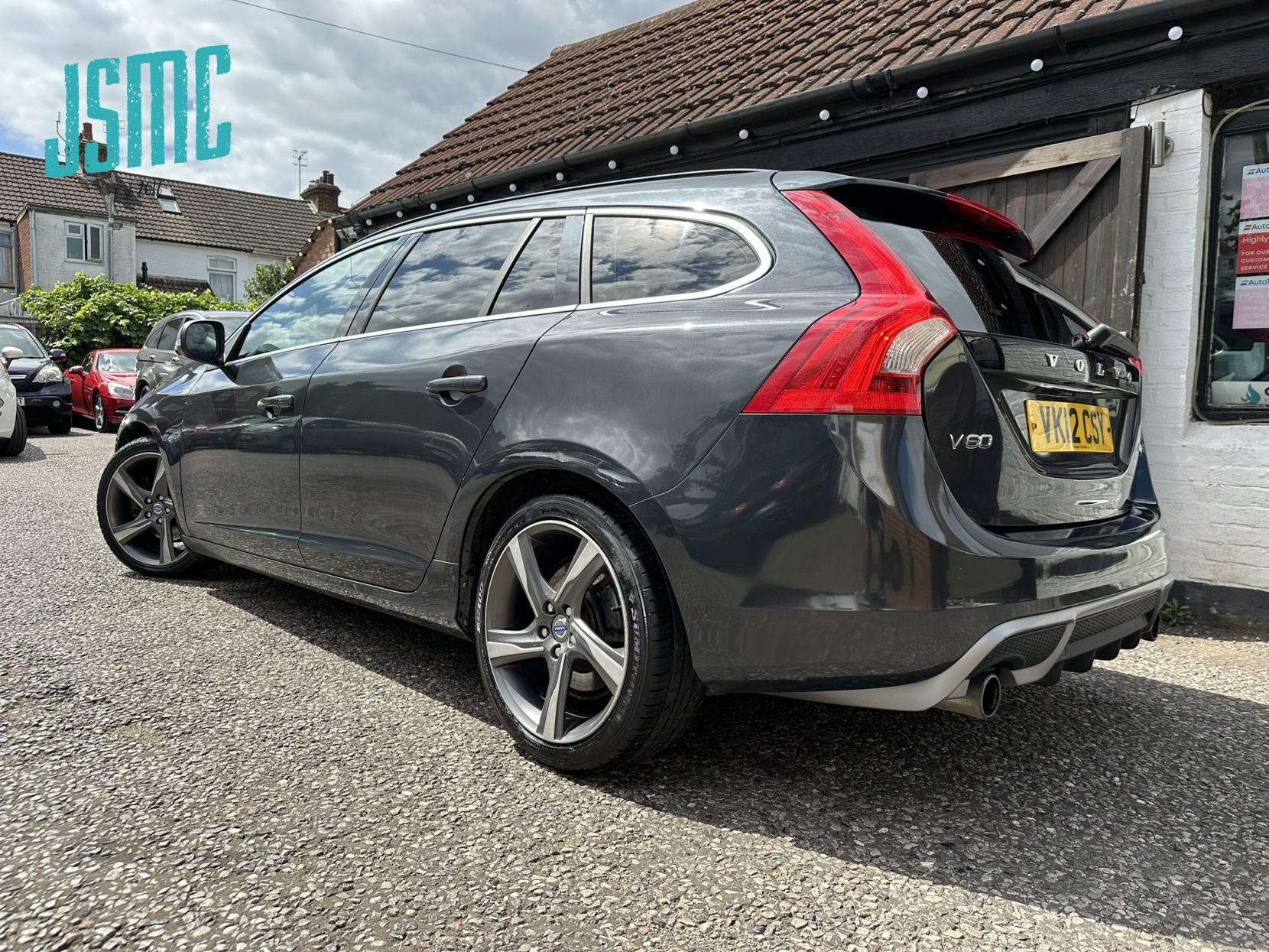 Volvo V60 1.6D DRIVe R-Design Estate 5dr Diesel Manual Euro 5 (s/s) (115 ps)