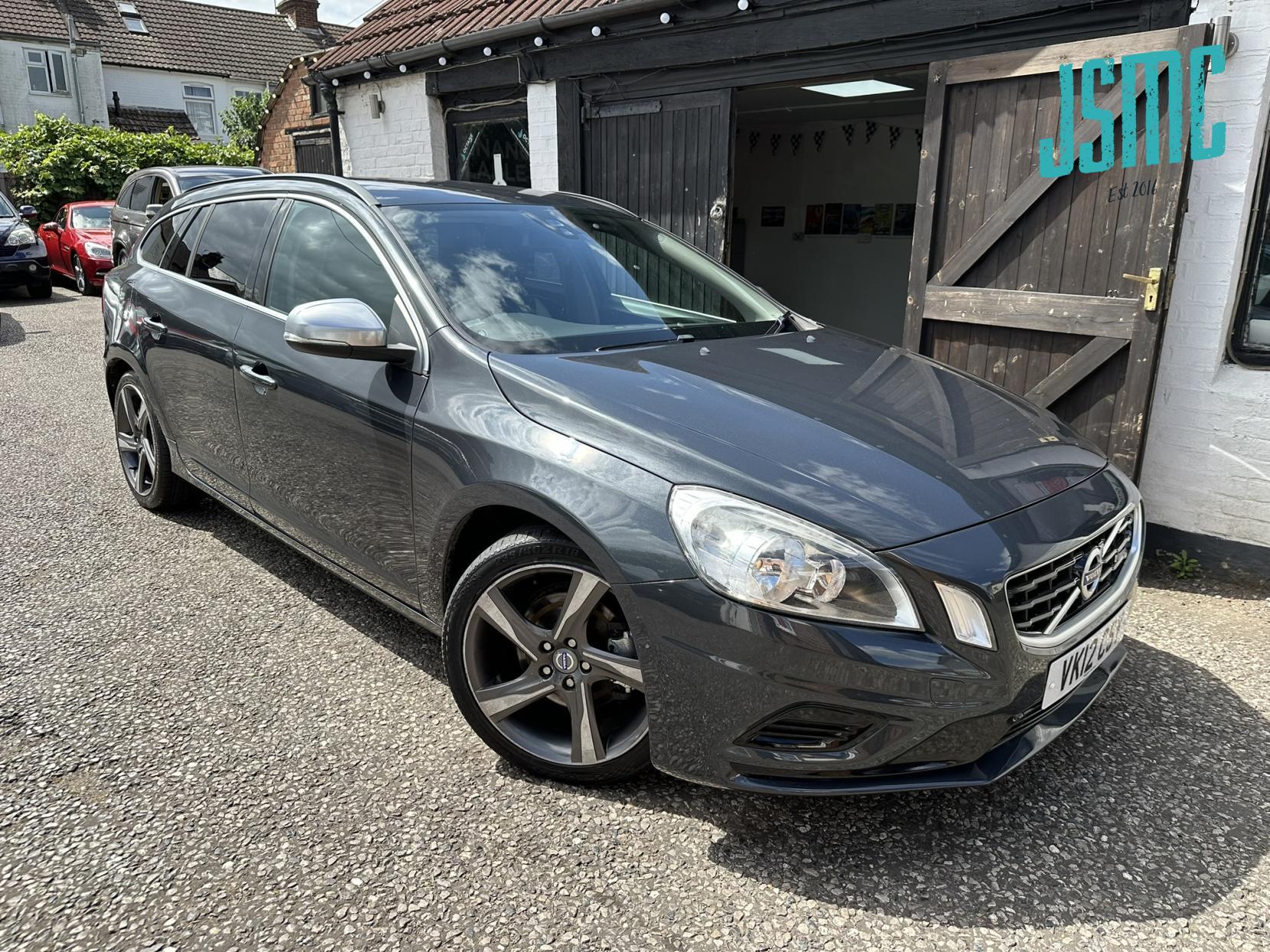 Volvo V60 1.6D DRIVe R-Design Estate 5dr Diesel Manual Euro 5 (s/s) (115 ps)