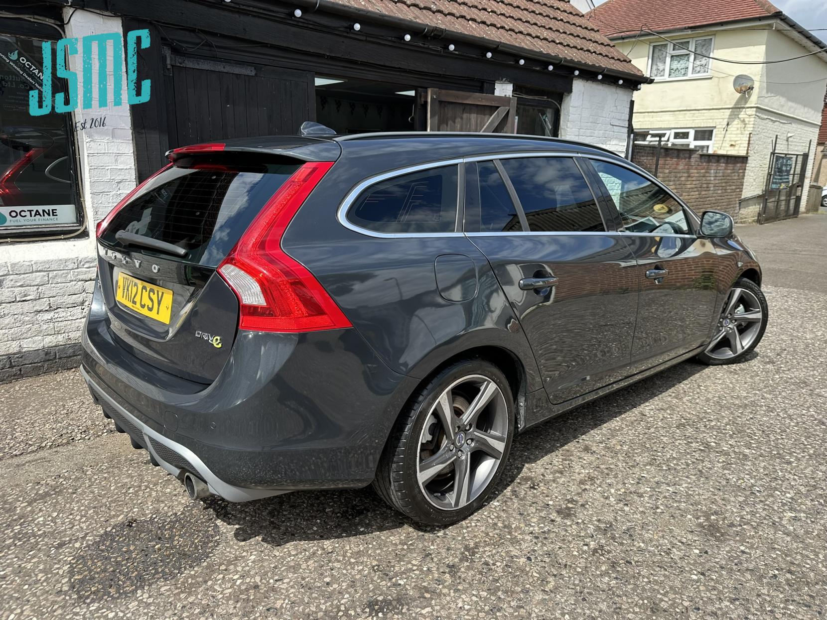 Volvo V60 1.6D DRIVe R-Design Estate 5dr Diesel Manual Euro 5 (s/s) (115 ps)