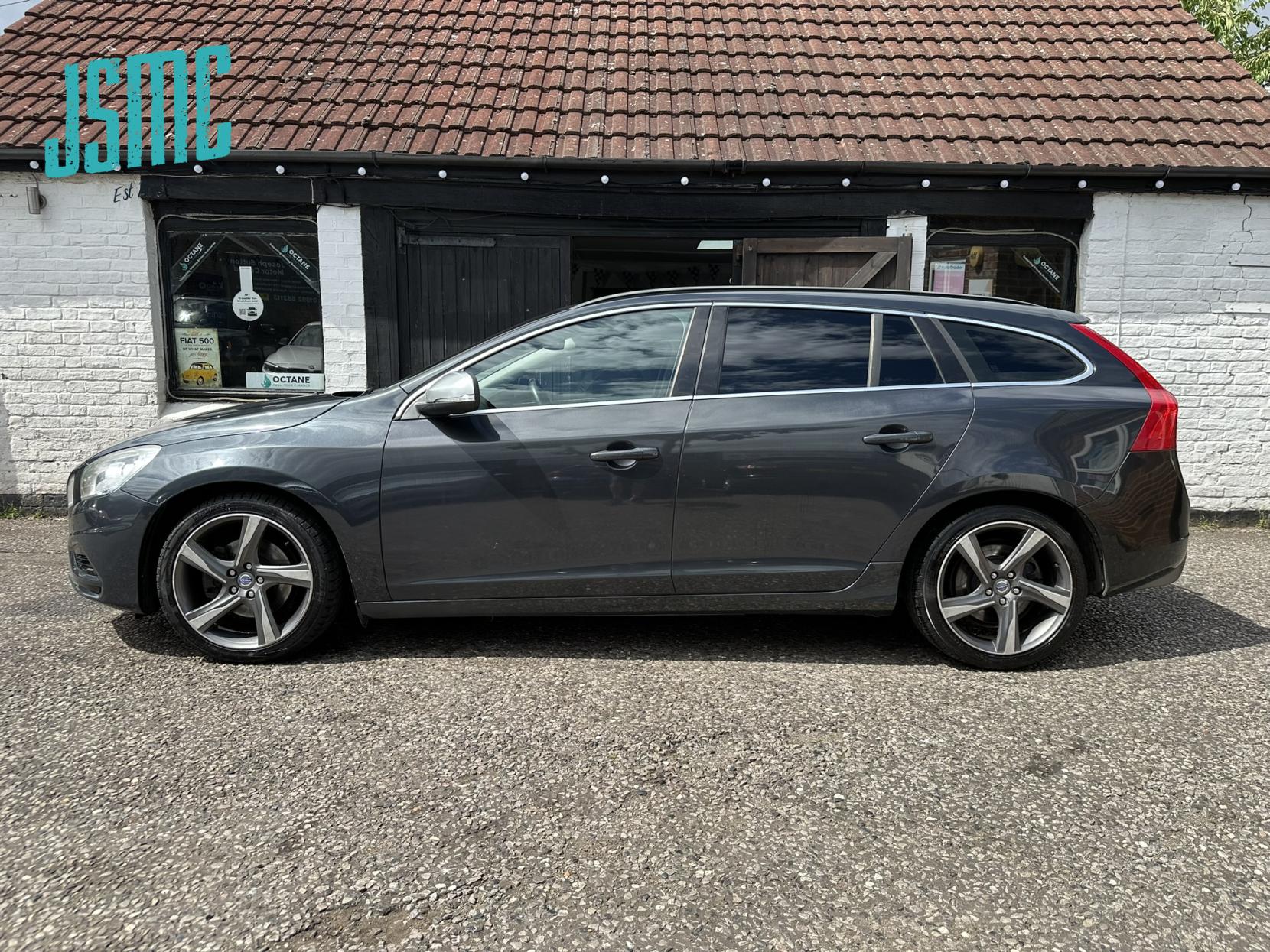 Volvo V60 1.6D DRIVe R-Design Estate 5dr Diesel Manual Euro 5 (s/s) (115 ps)