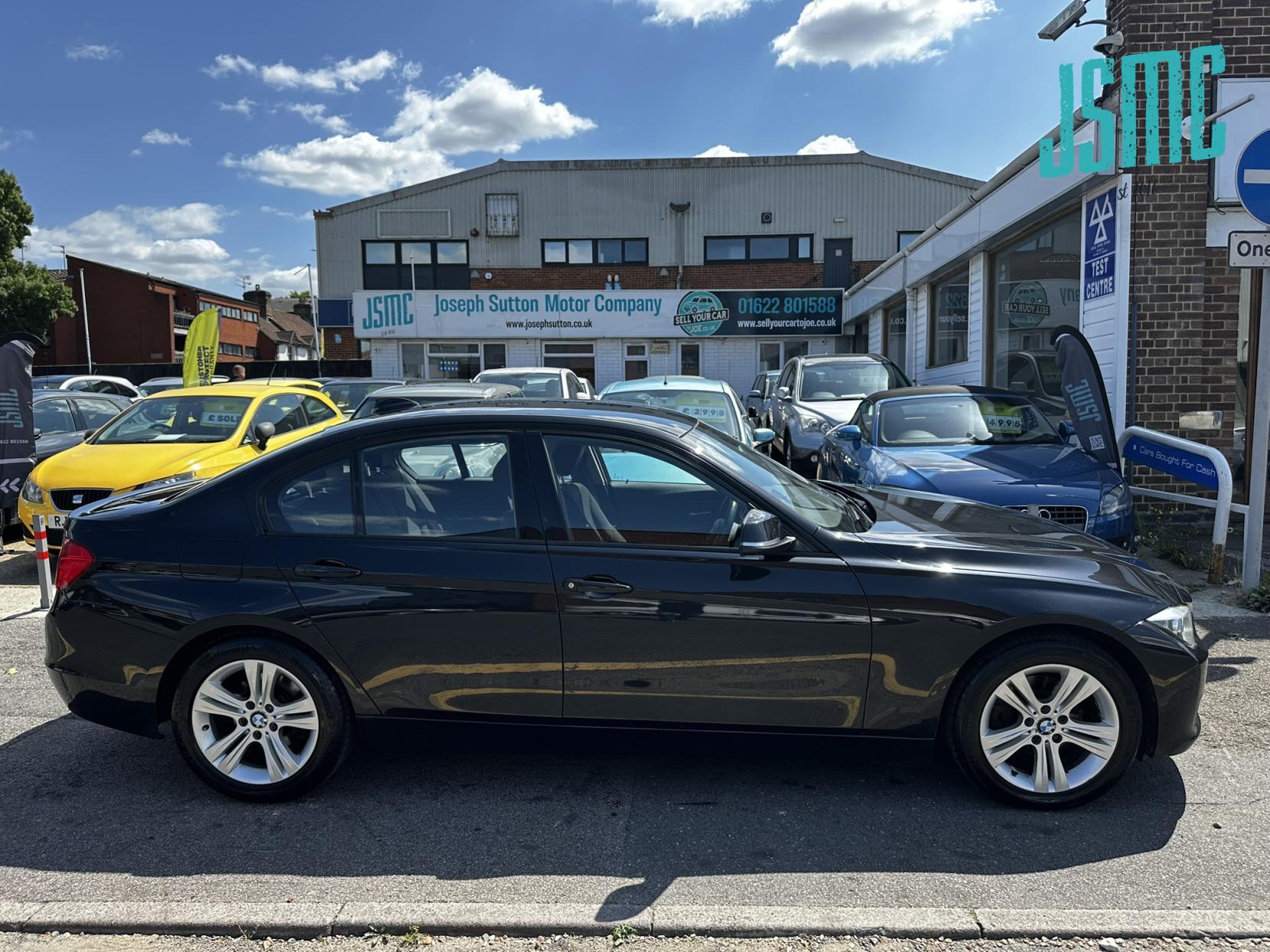 BMW 3 Series 2.0 318d Sport Saloon 4dr Diesel Manual Euro 5 (s/s) (143 ps)