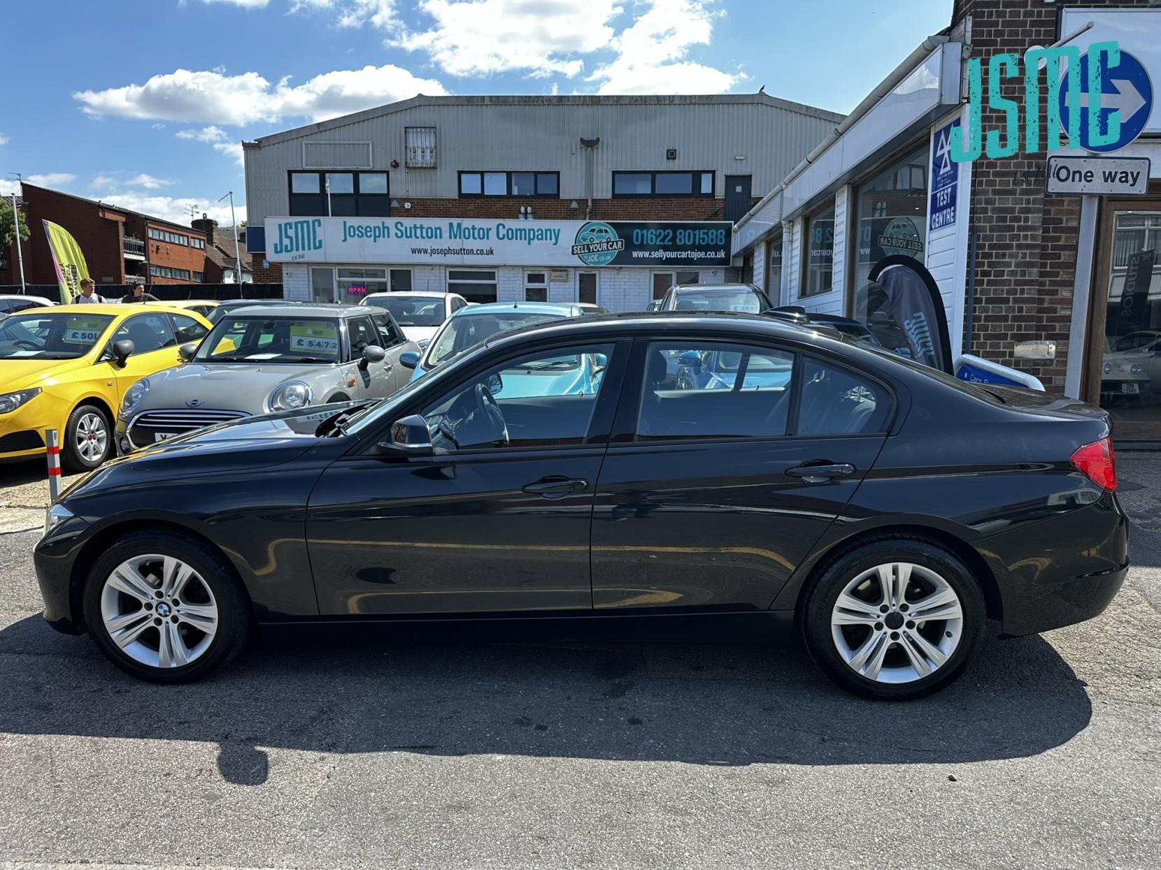 BMW 3 Series 2.0 318d Sport Saloon 4dr Diesel Manual Euro 5 (s/s) (143 ps)