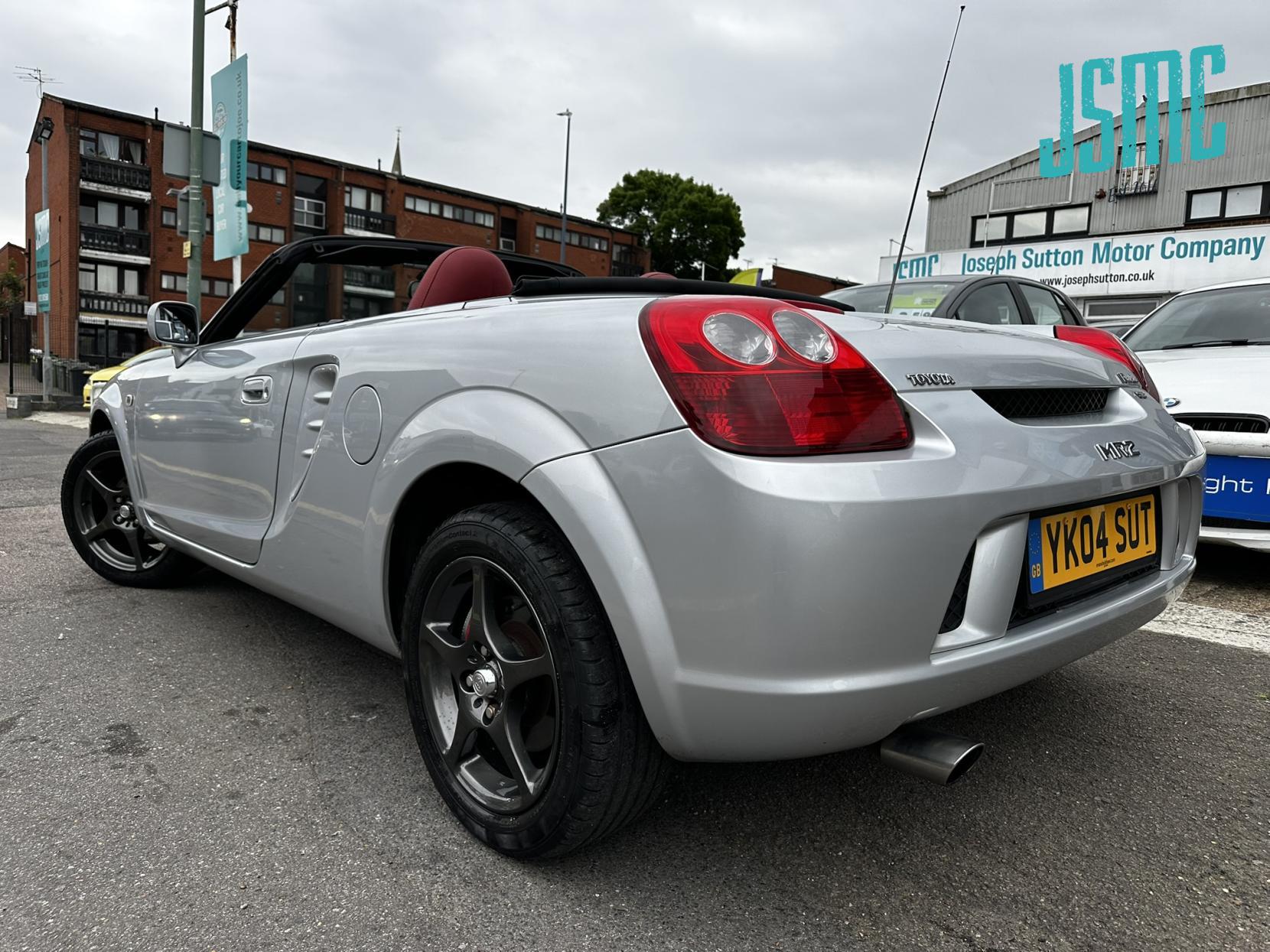Toyota MR2 1.8 VVT-i Roadster Convertible 2dr Petrol Manual (178 g/km, 138 bhp)