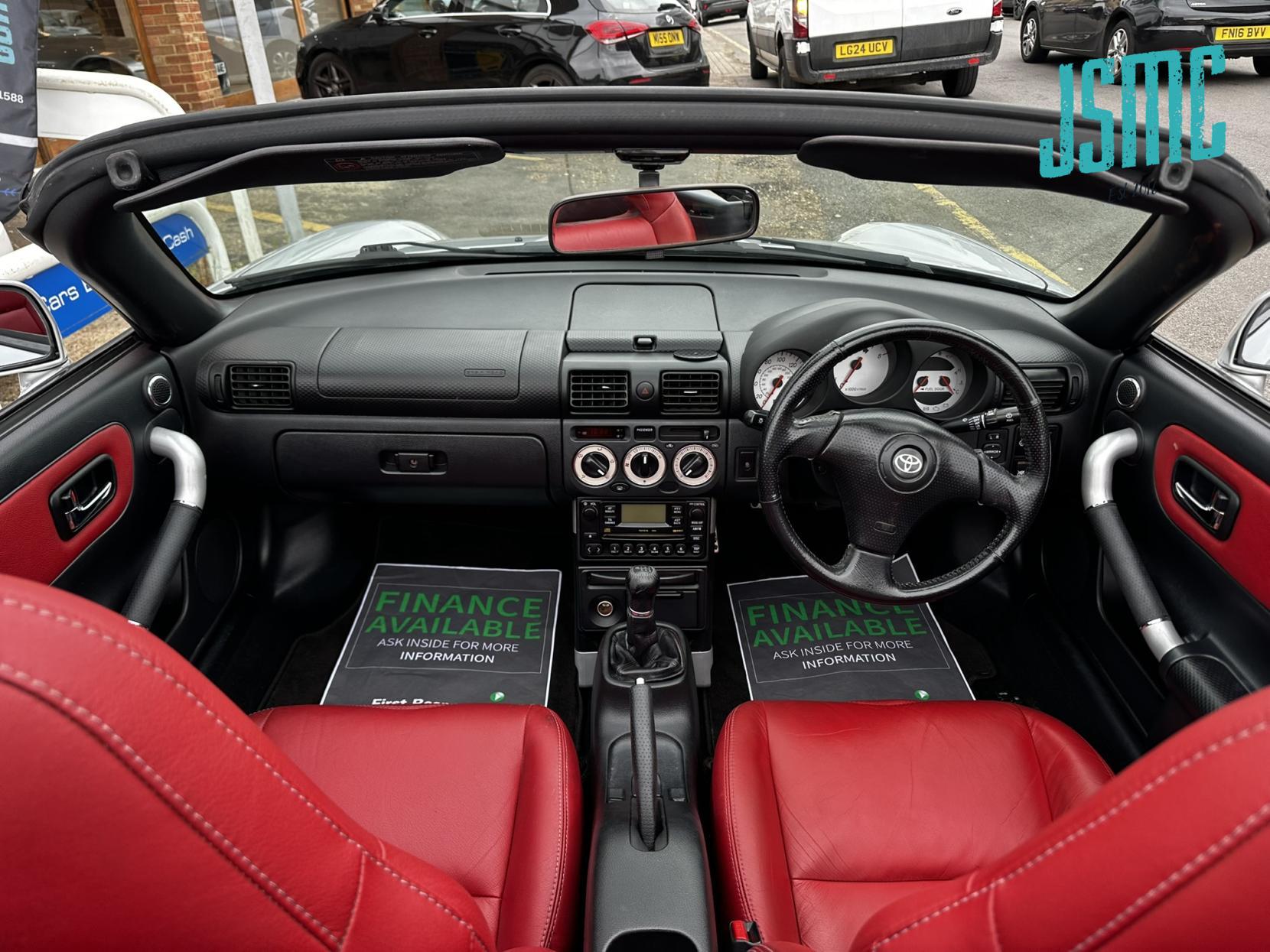 Toyota MR2 1.8 VVT-i Roadster Convertible 2dr Petrol Manual (178 g/km, 138 bhp)