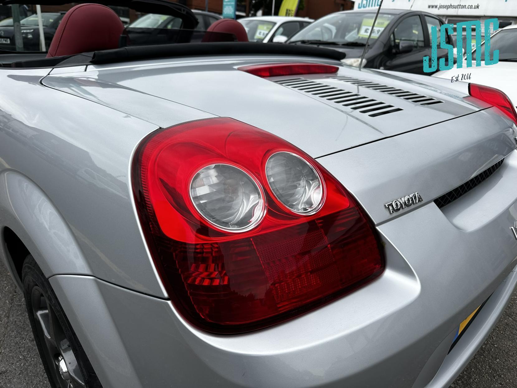 Toyota MR2 1.8 VVT-i Roadster Convertible 2dr Petrol Manual (178 g/km, 138 bhp)