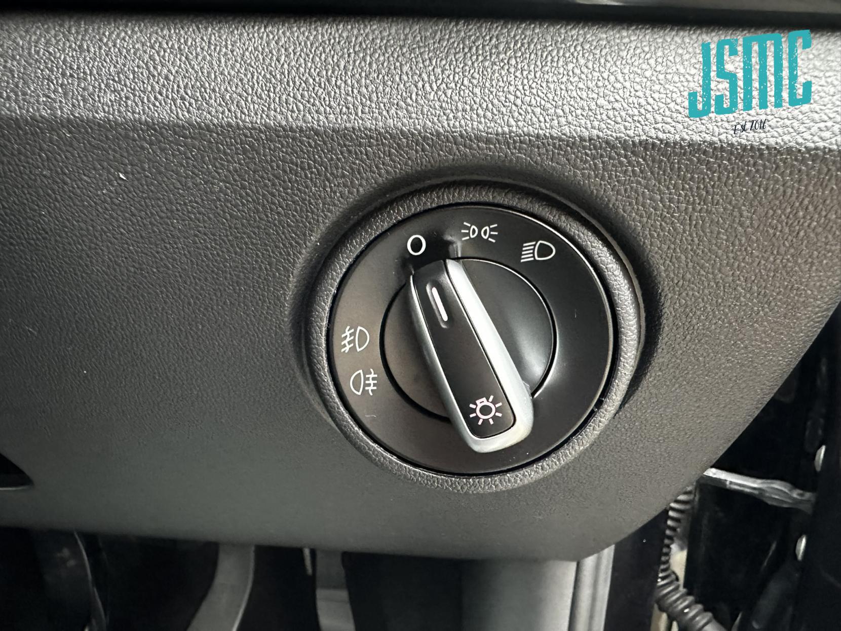 Volkswagen up! 1.0 Street up! Hatchback 3dr Petrol Manual Euro 6 (75 ps)