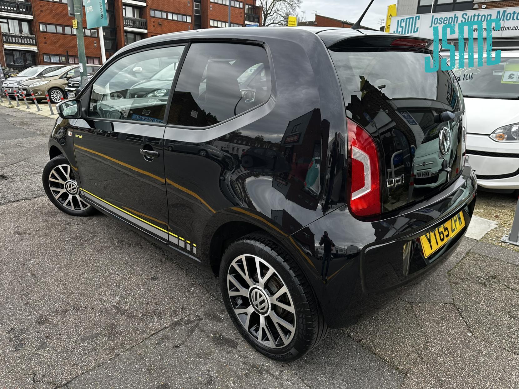 Volkswagen up! 1.0 Street up! Hatchback 3dr Petrol Manual Euro 6 (75 ps)