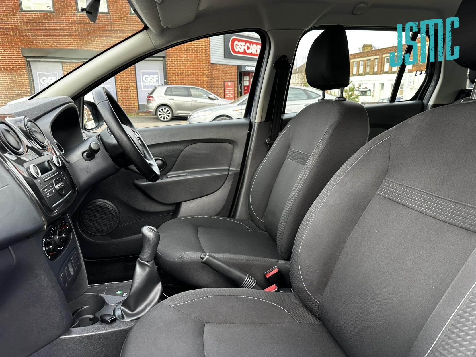 Dacia Logan MCV 1.0 SCe Ambiance Estate 5dr Petrol Manual Euro 6 (75 ps)