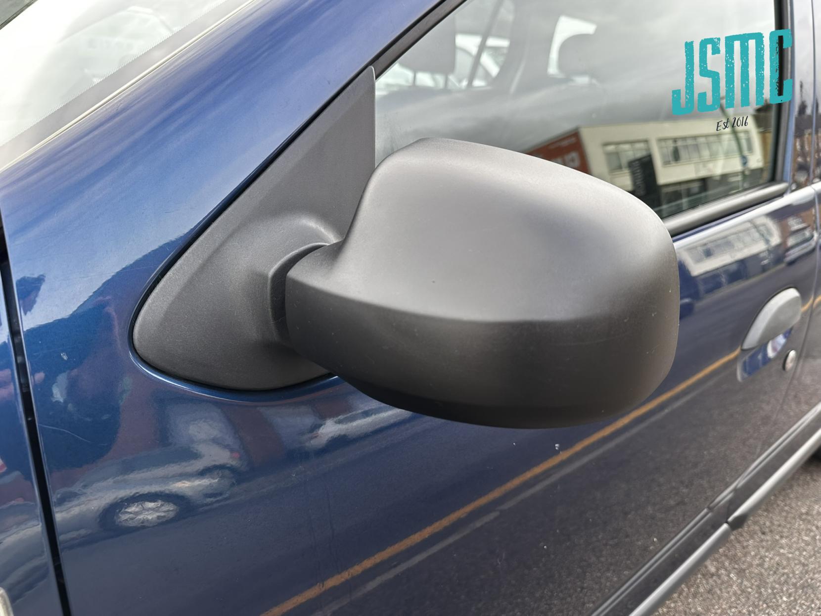 Dacia Logan MCV 1.0 SCe Ambiance Estate 5dr Petrol Manual Euro 6 (75 ps)