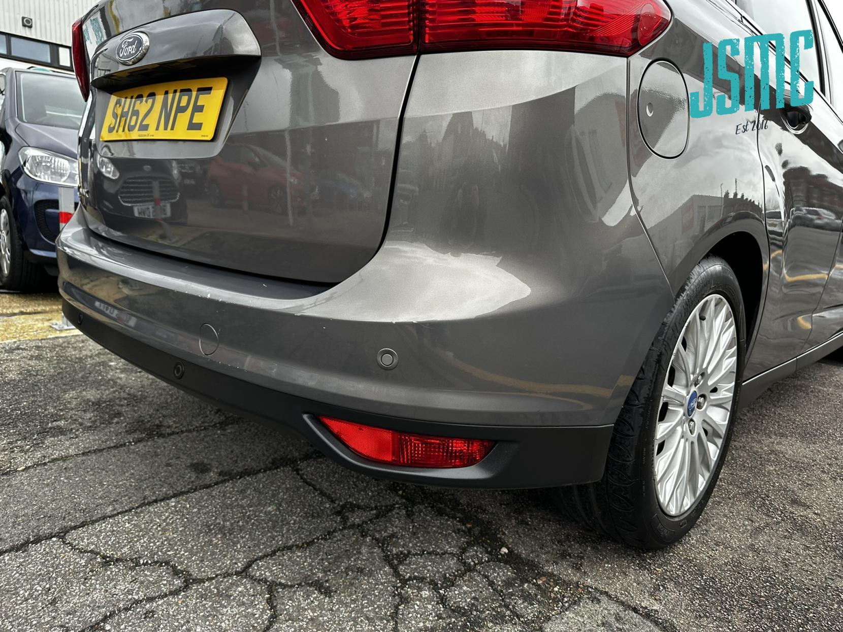 Ford C-Max 1.6 TDCi Titanium MPV 5dr Diesel Manual Euro 5 (115 ps)