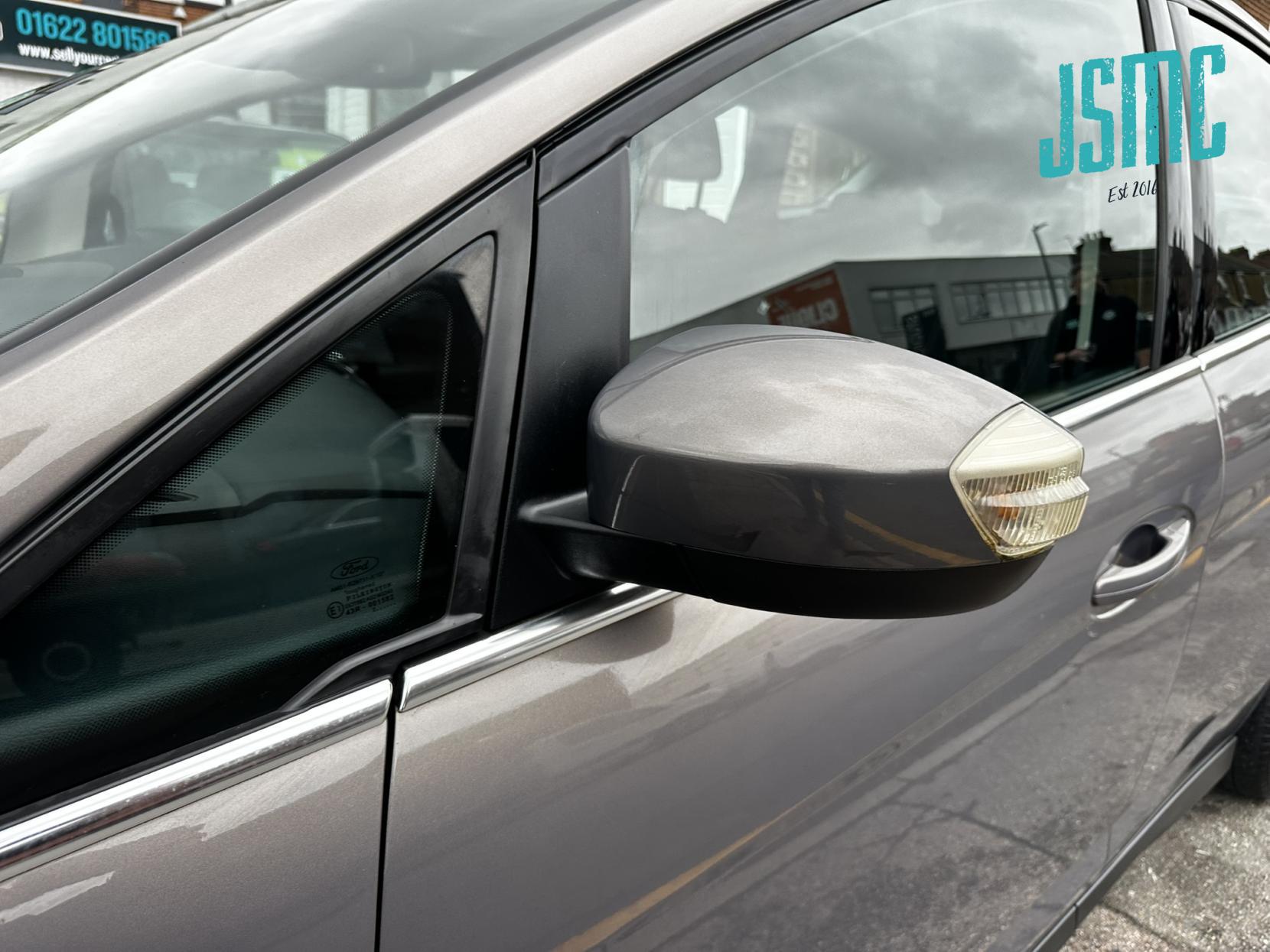 Ford C-Max 1.6 TDCi Titanium MPV 5dr Diesel Manual Euro 5 (115 ps)