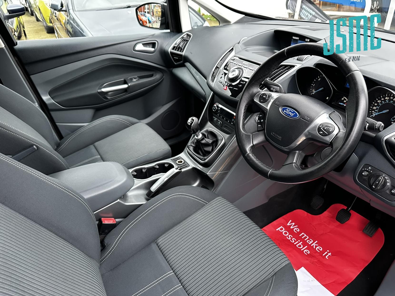 Ford C-Max 1.6 TDCi Titanium MPV 5dr Diesel Manual Euro 5 (115 ps)