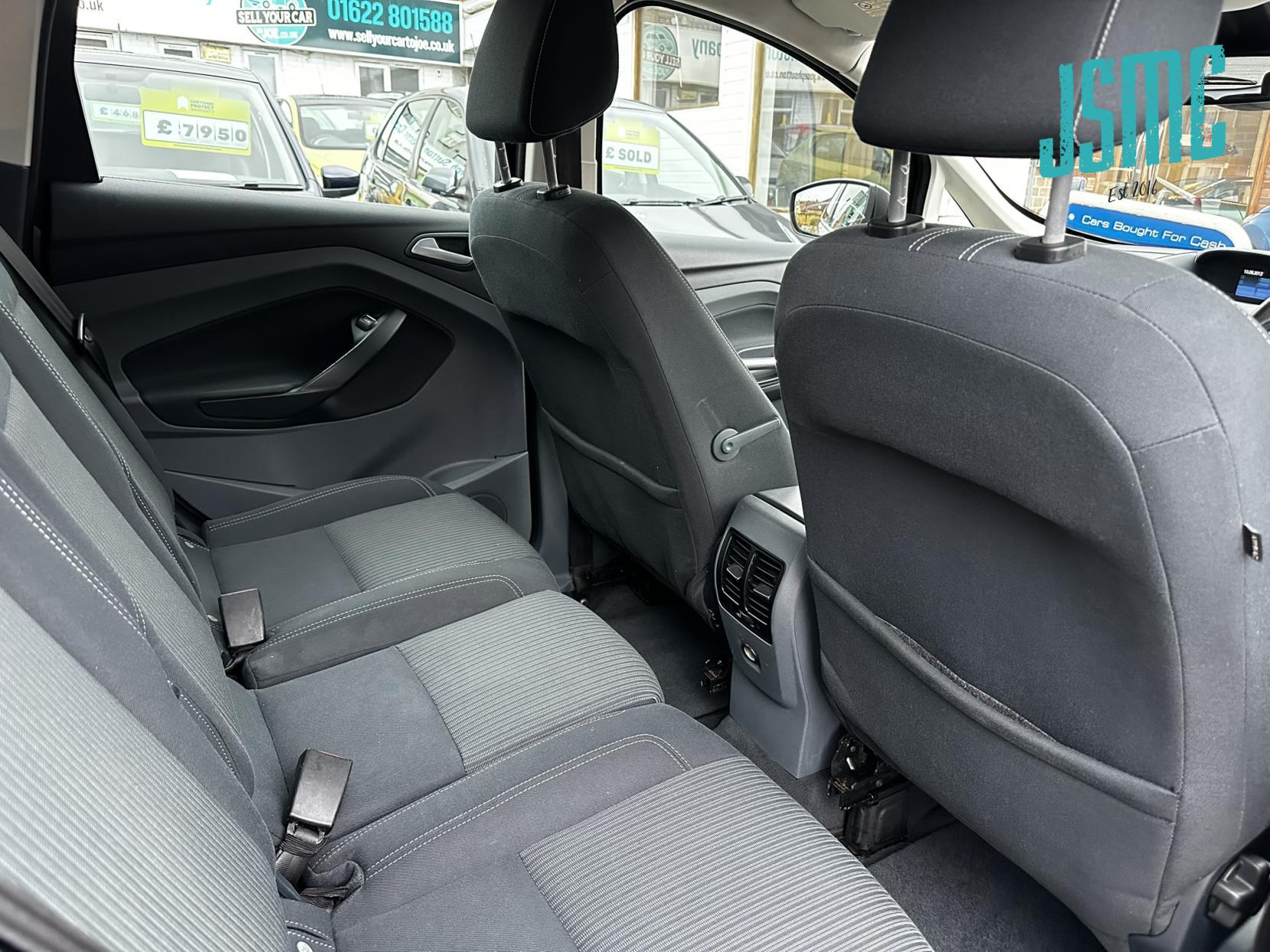 Ford C-Max 1.6 TDCi Titanium MPV 5dr Diesel Manual Euro 5 (115 ps)