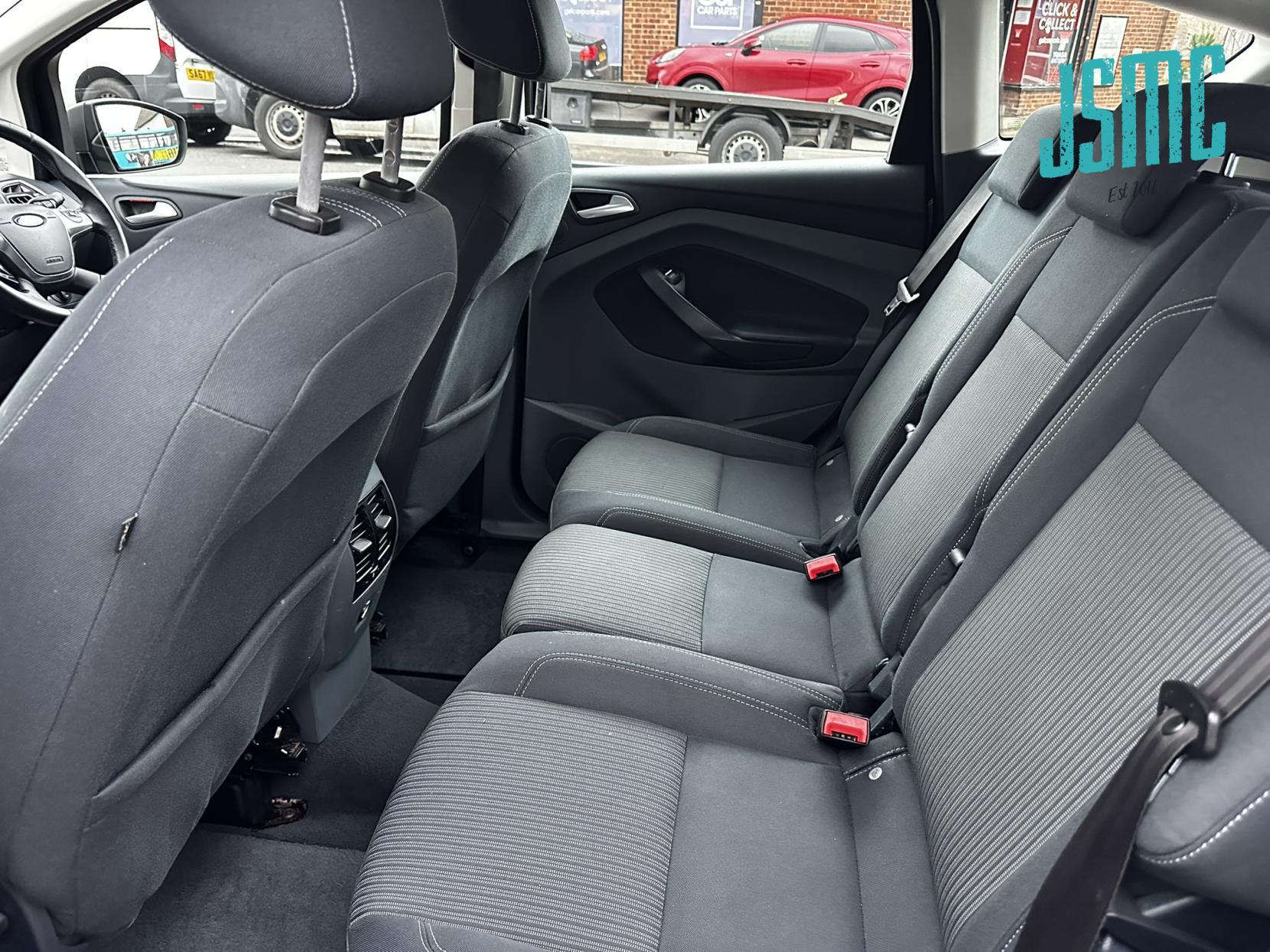 Ford C-Max 1.6 TDCi Titanium MPV 5dr Diesel Manual Euro 5 (115 ps)