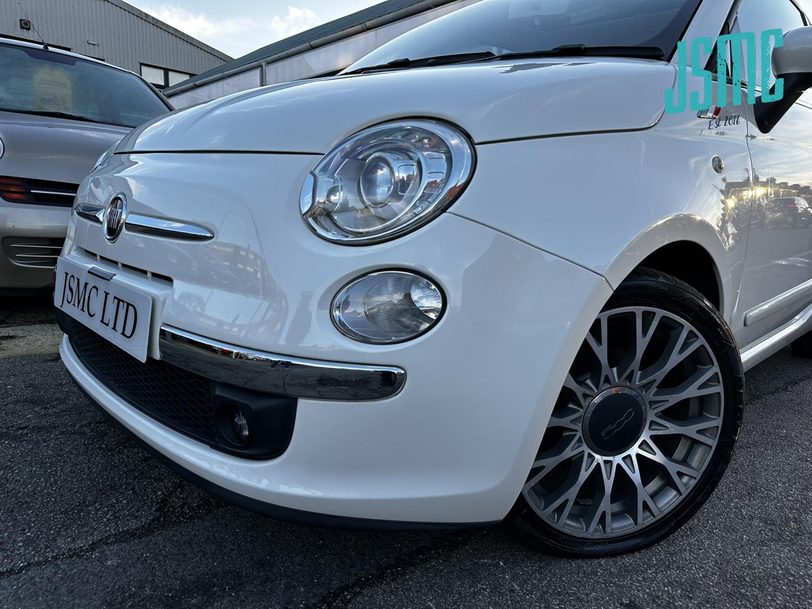 Fiat 500 0.9 TwinAir Lounge Hatchback 3dr Petrol Dualogic Euro 6 (s/s) (85 bhp)