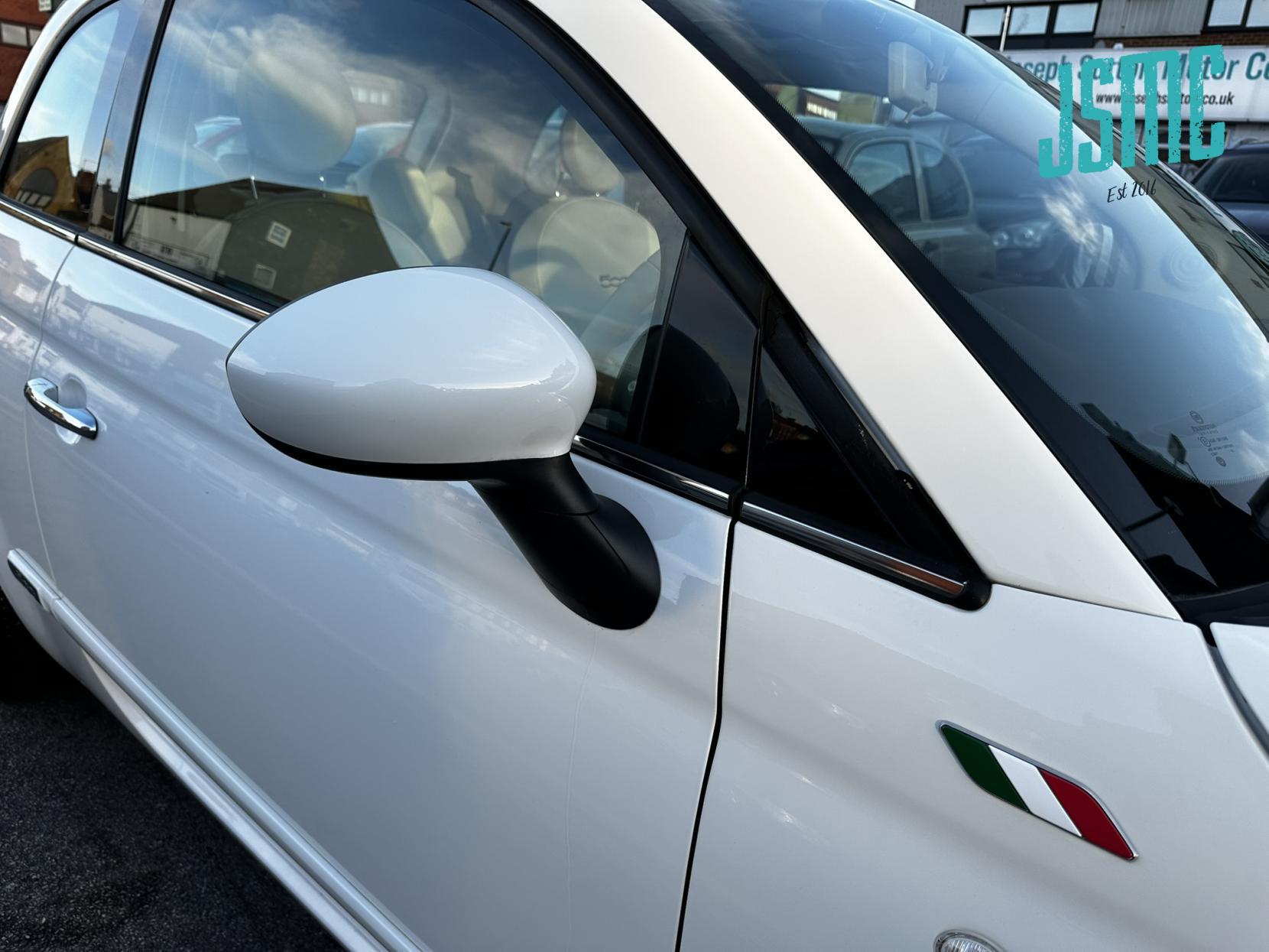 Fiat 500 0.9 TwinAir Lounge Hatchback 3dr Petrol Dualogic Euro 6 (s/s) (85 bhp)