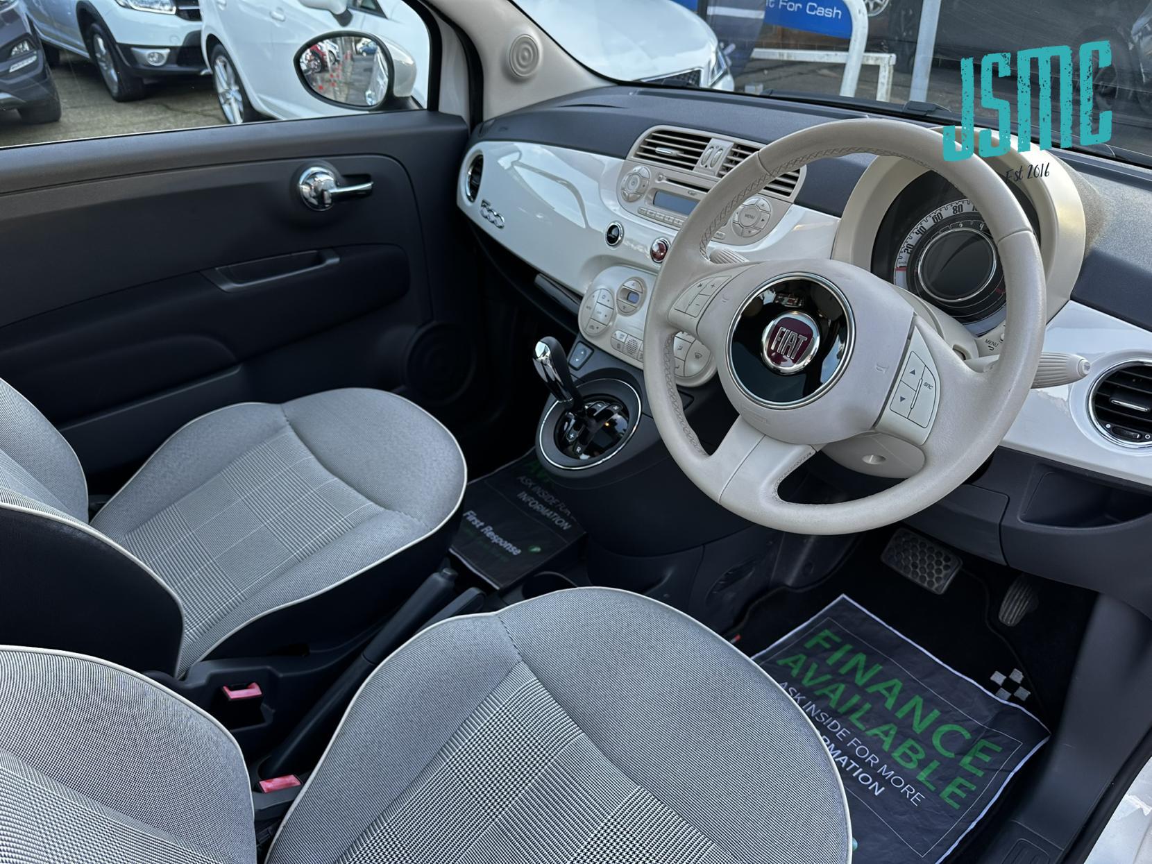 Fiat 500 0.9 TwinAir Lounge Hatchback 3dr Petrol Dualogic Euro 6 (s/s) (85 bhp)