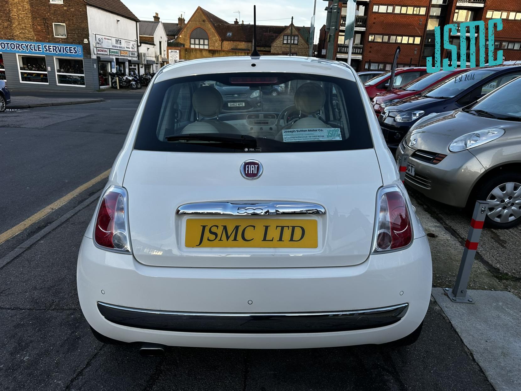 Fiat 500 0.9 TwinAir Lounge Hatchback 3dr Petrol Dualogic Euro 6 (s/s) (85 bhp)