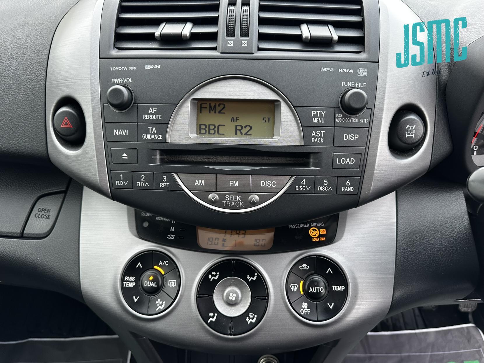 Toyota RAV4 2.0 XT-R SUV 5dr Petrol Manual 4WD (202 g/km, 150 bhp)