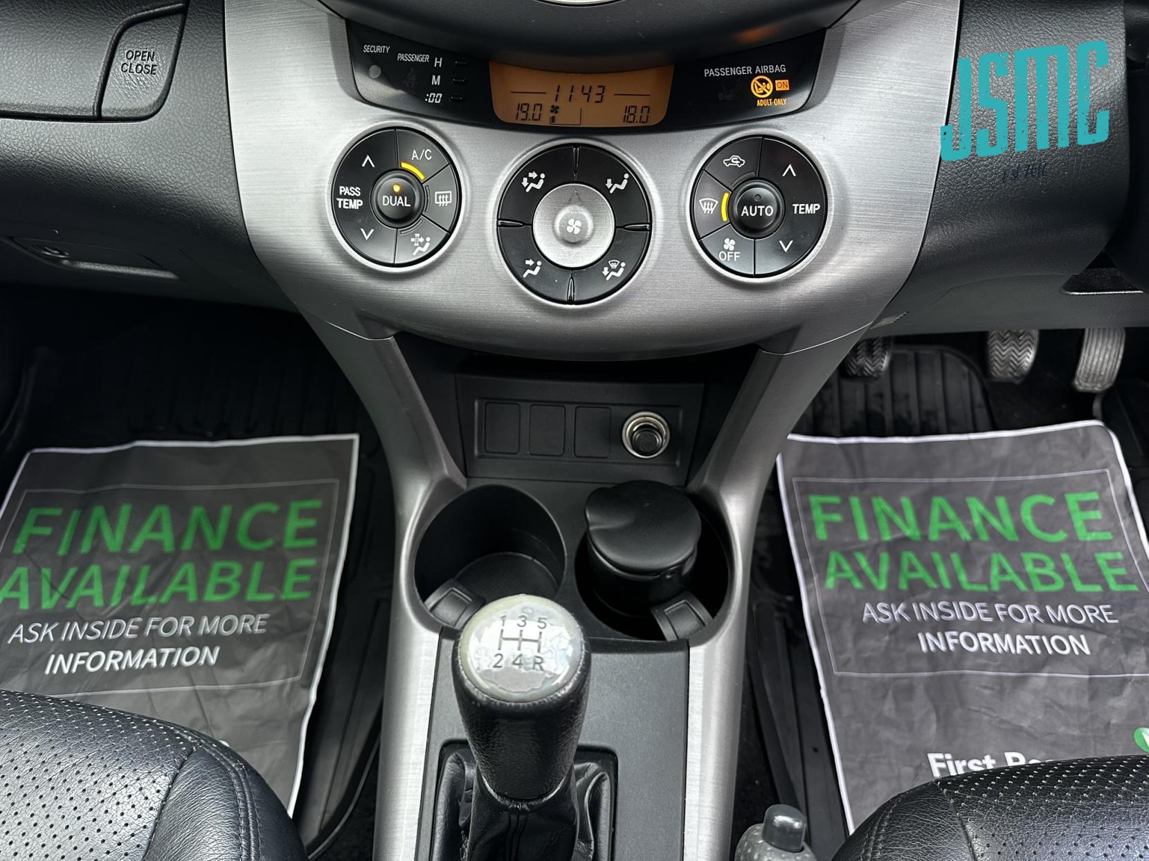 Toyota RAV4 2.0 XT-R SUV 5dr Petrol Manual 4WD (202 g/km, 150 bhp)