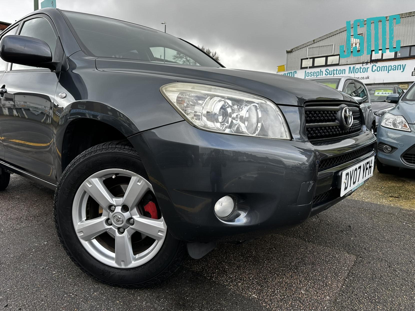 Toyota RAV4 2.0 XT-R SUV 5dr Petrol Manual 4WD (202 g/km, 150 bhp)