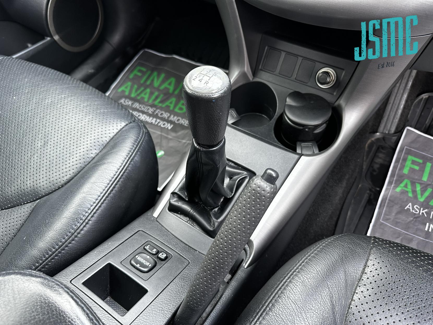 Toyota RAV4 2.0 XT-R SUV 5dr Petrol Manual 4WD (202 g/km, 150 bhp)